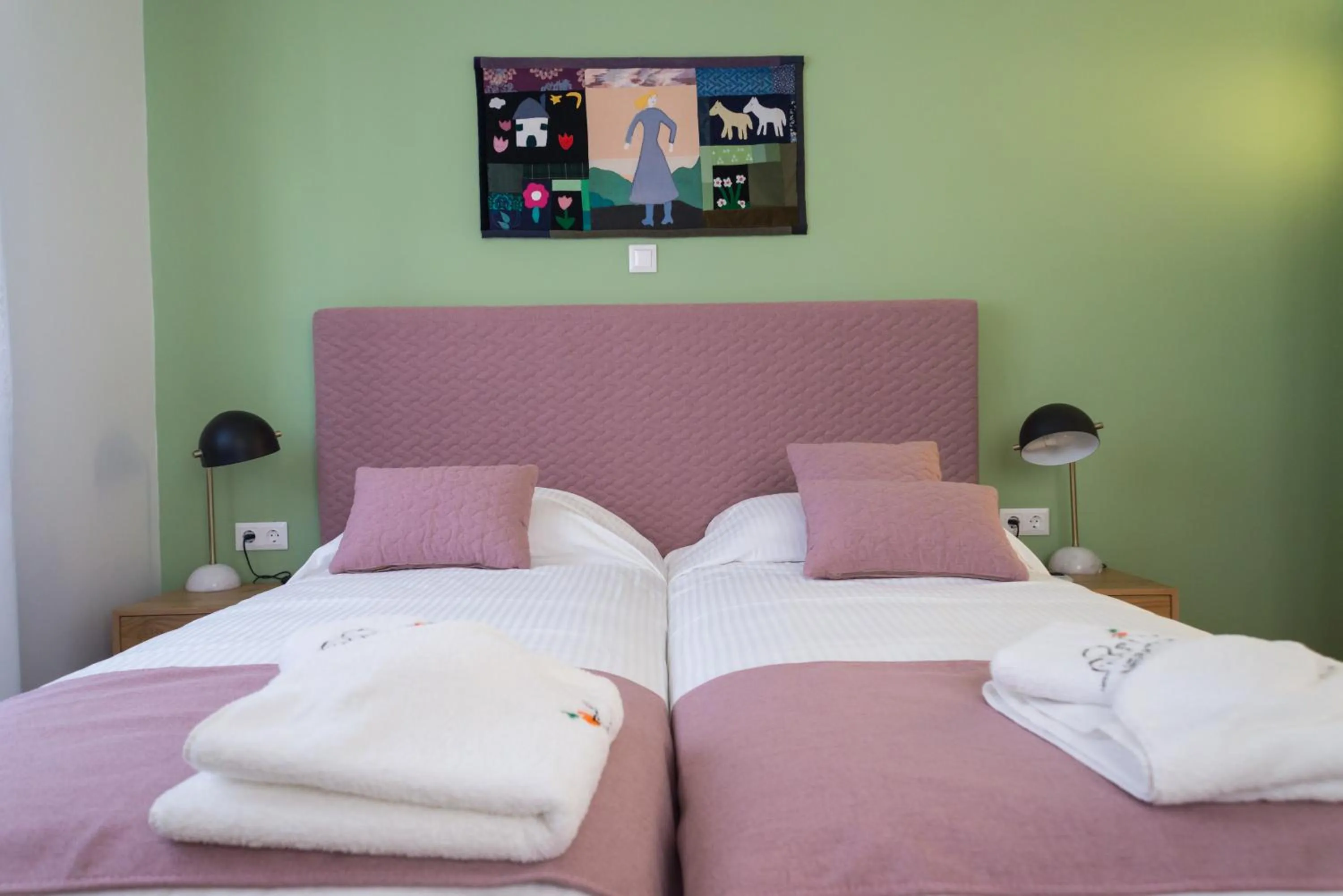 Photo of the whole room, Bed in Neratzia Rooms