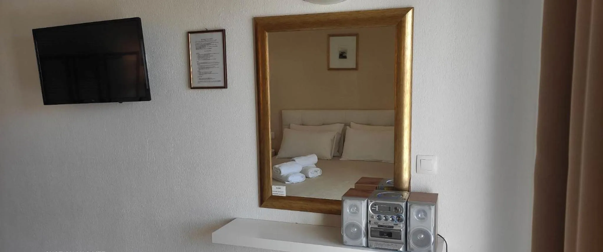 Photo of the whole room, Bed in Star Paradise Hotel