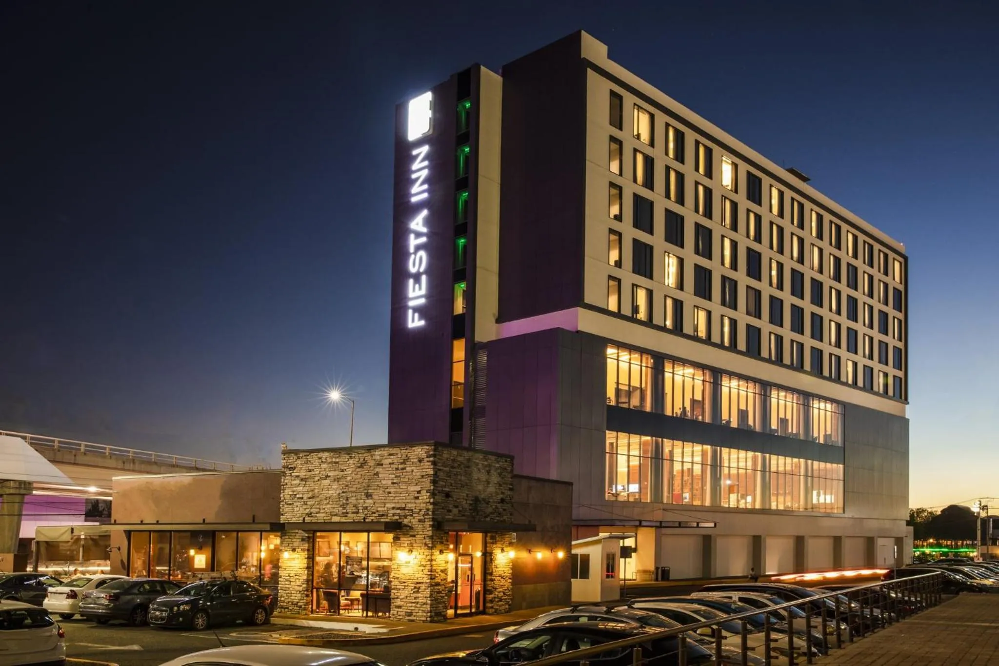 Property building in Fiesta Inn Aguascalientes Patio