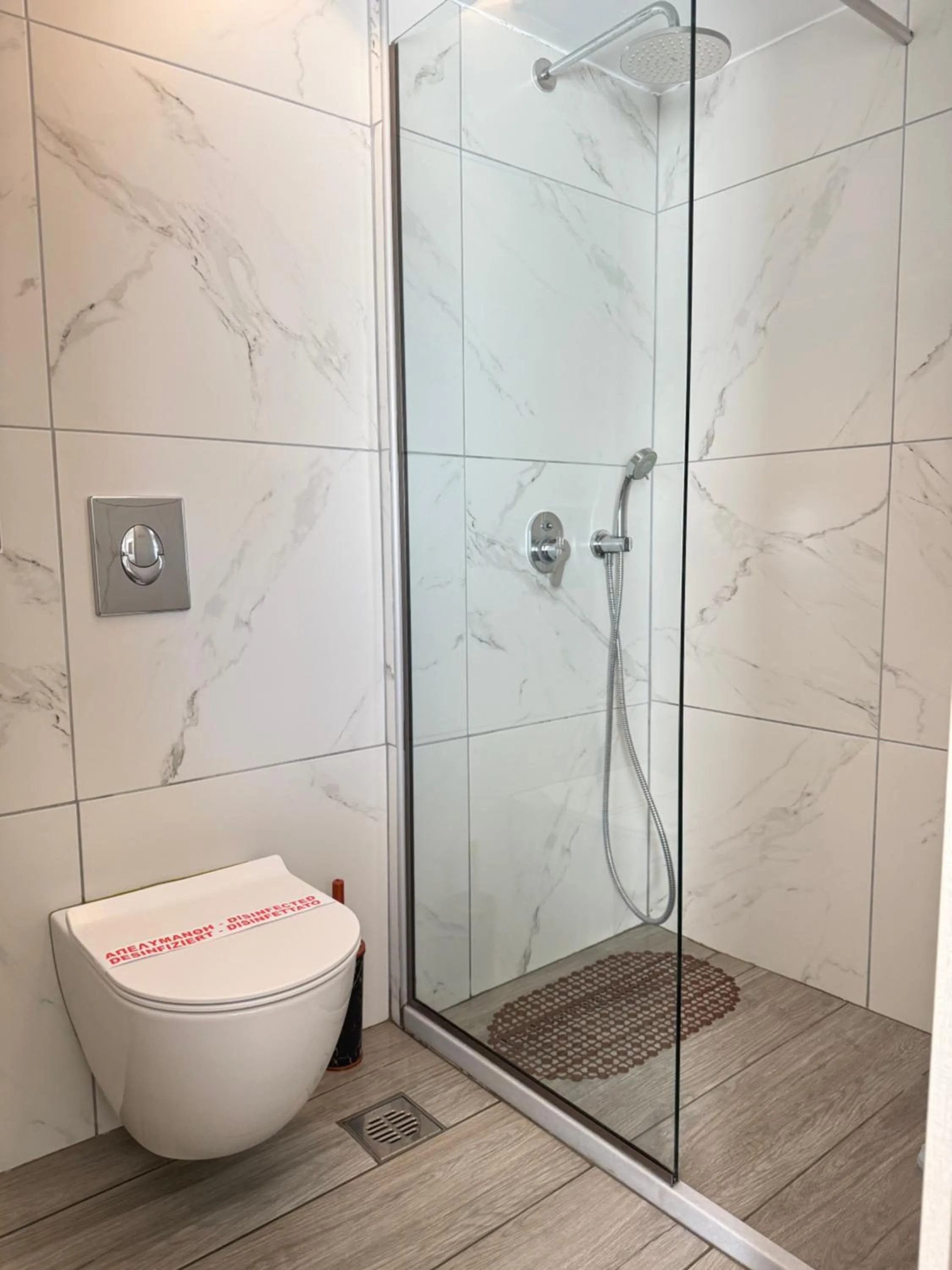 Shower in Crystal Beach Hotel