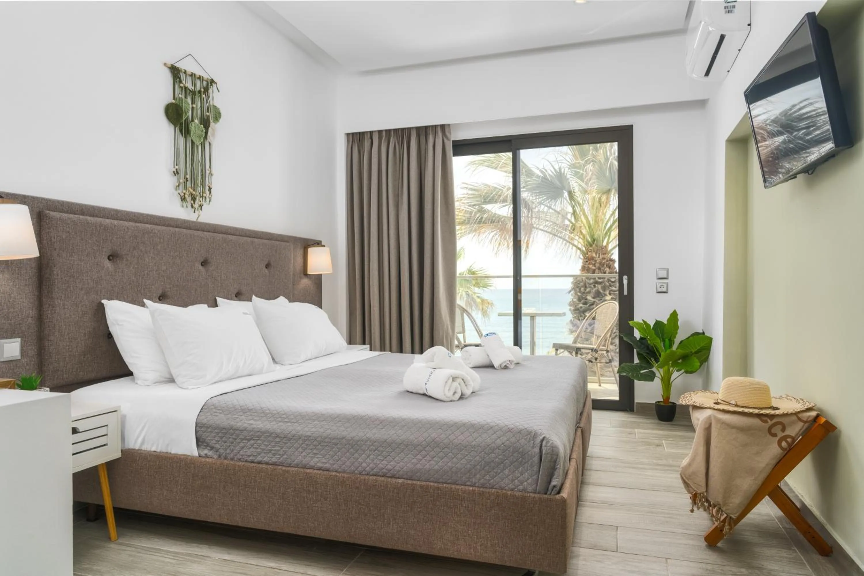 Photo of the whole room in Crystal Beach Hotel