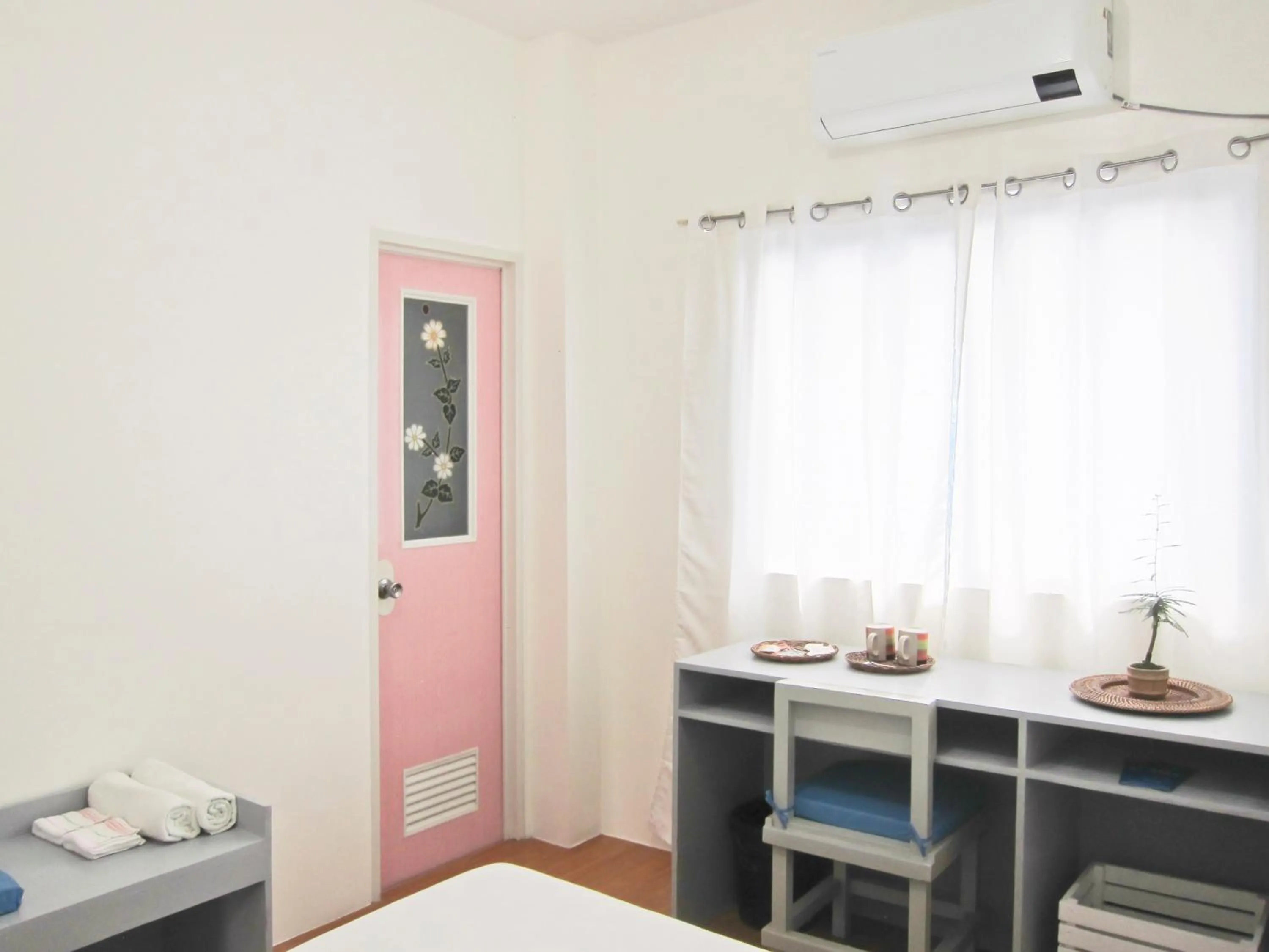 Coffee/tea facilities in SMAK's Hotel