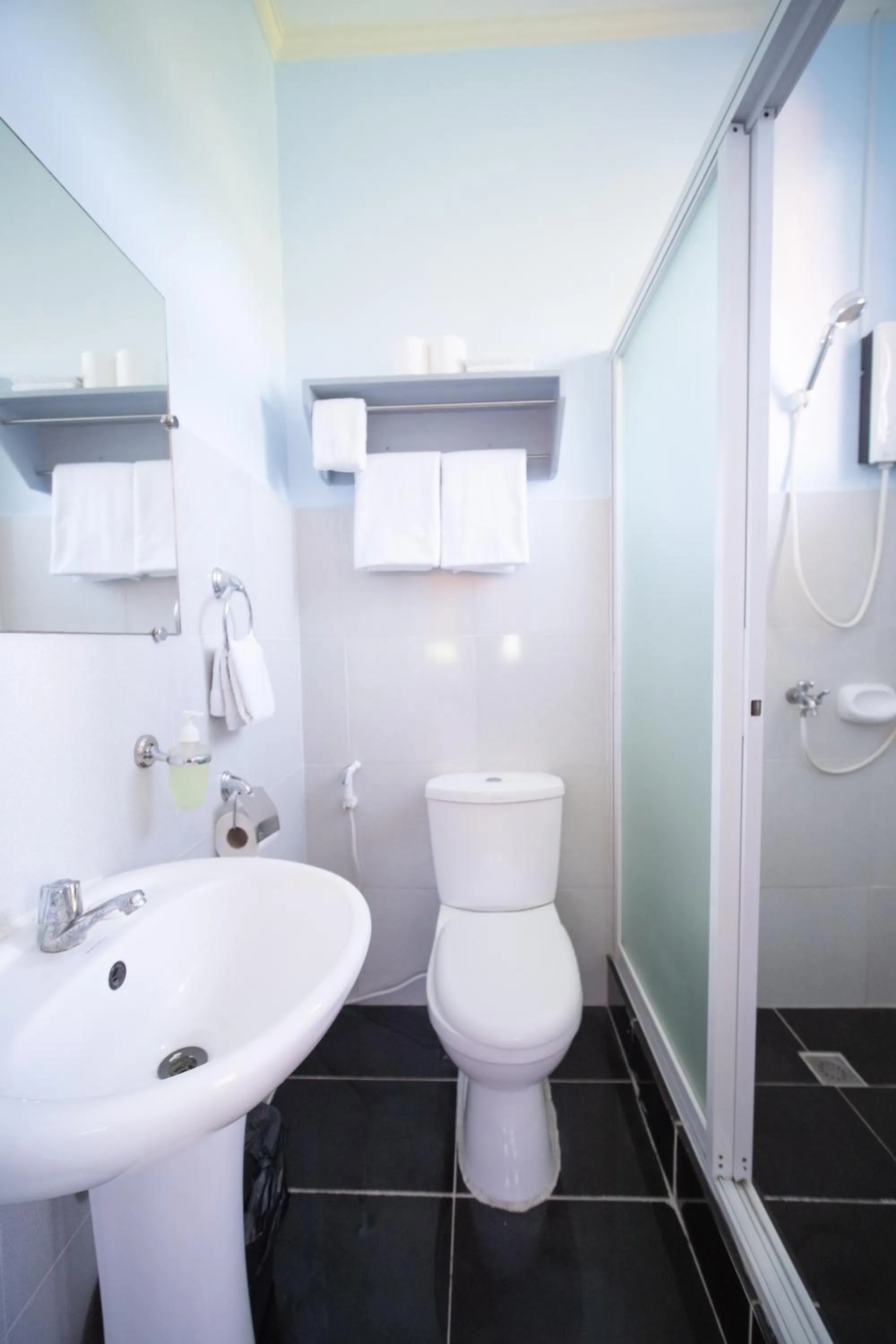 Shower in SMAK's Hotel