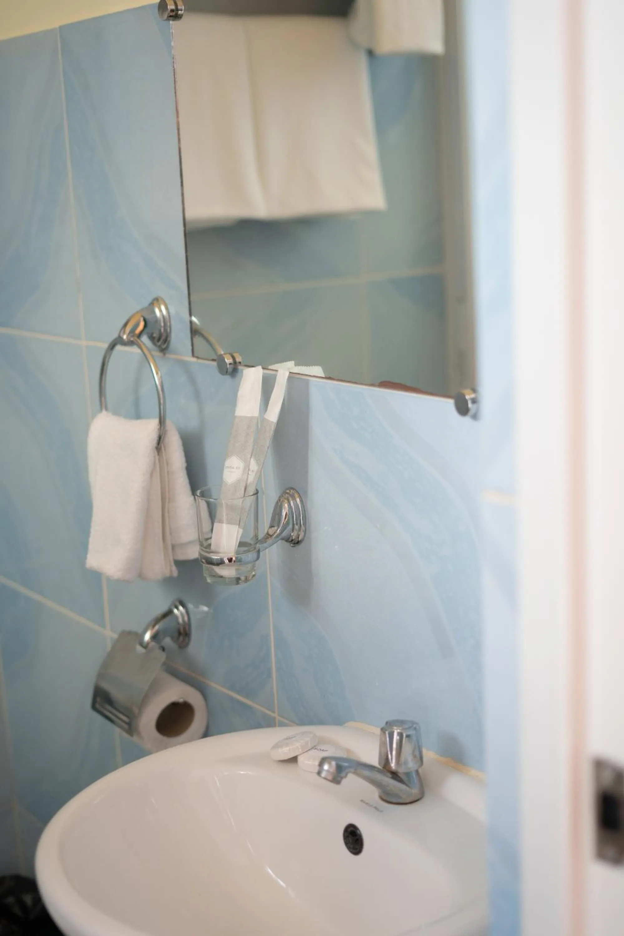 Bathroom in SMAK's Hotel