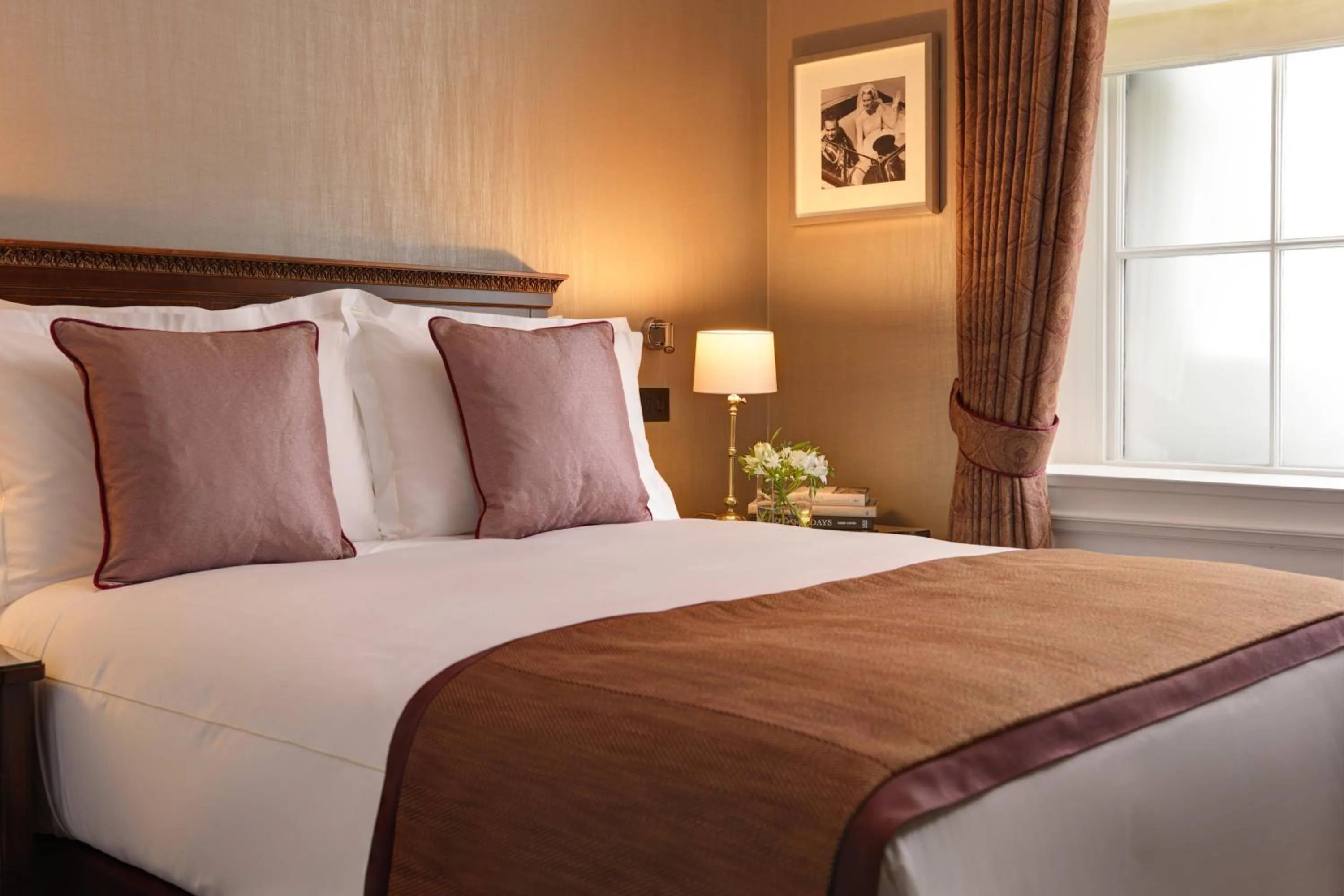 Bedroom, Bed in The Shelbourne, Autograph Collection