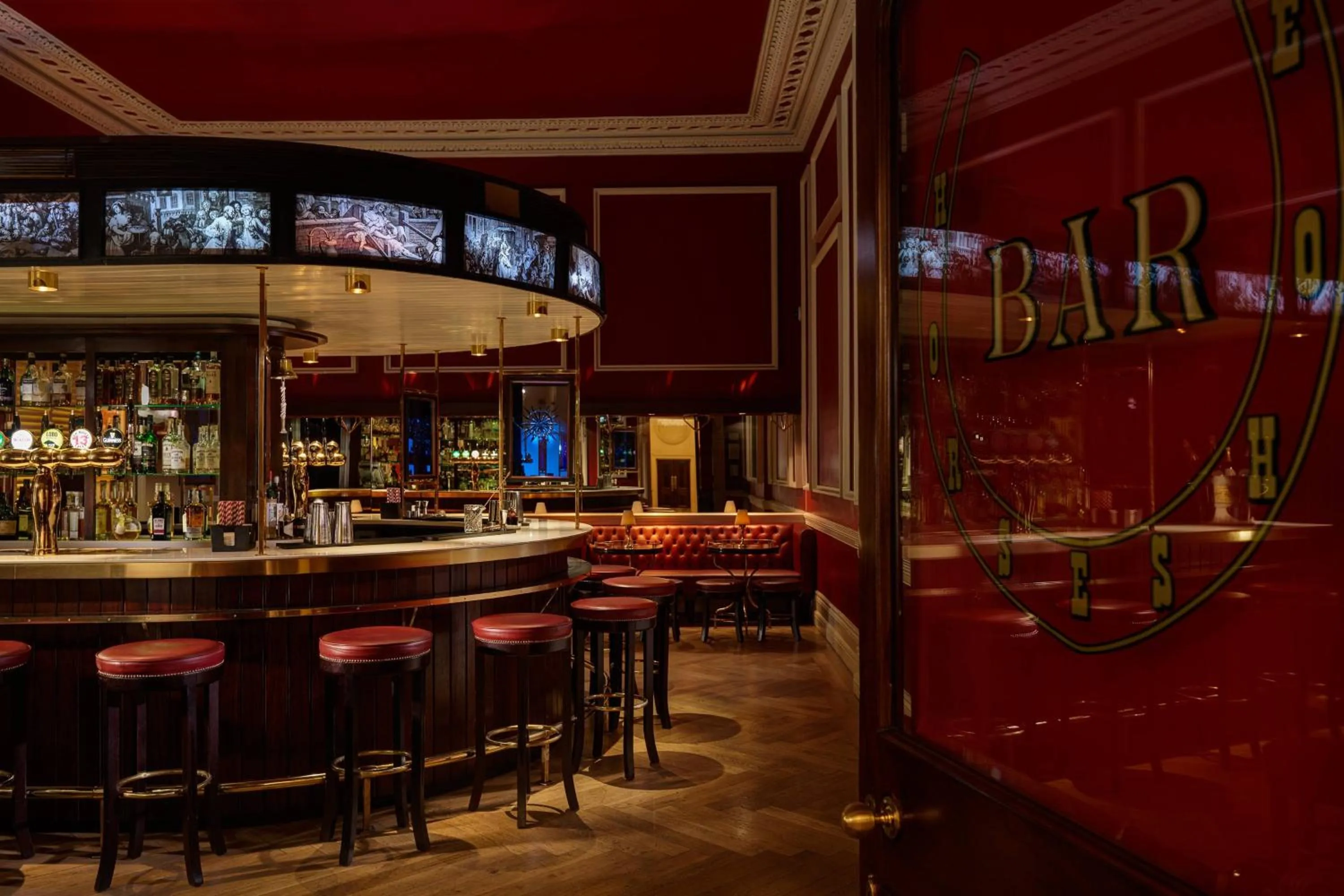 Lounge or bar in The Shelbourne, Autograph Collection