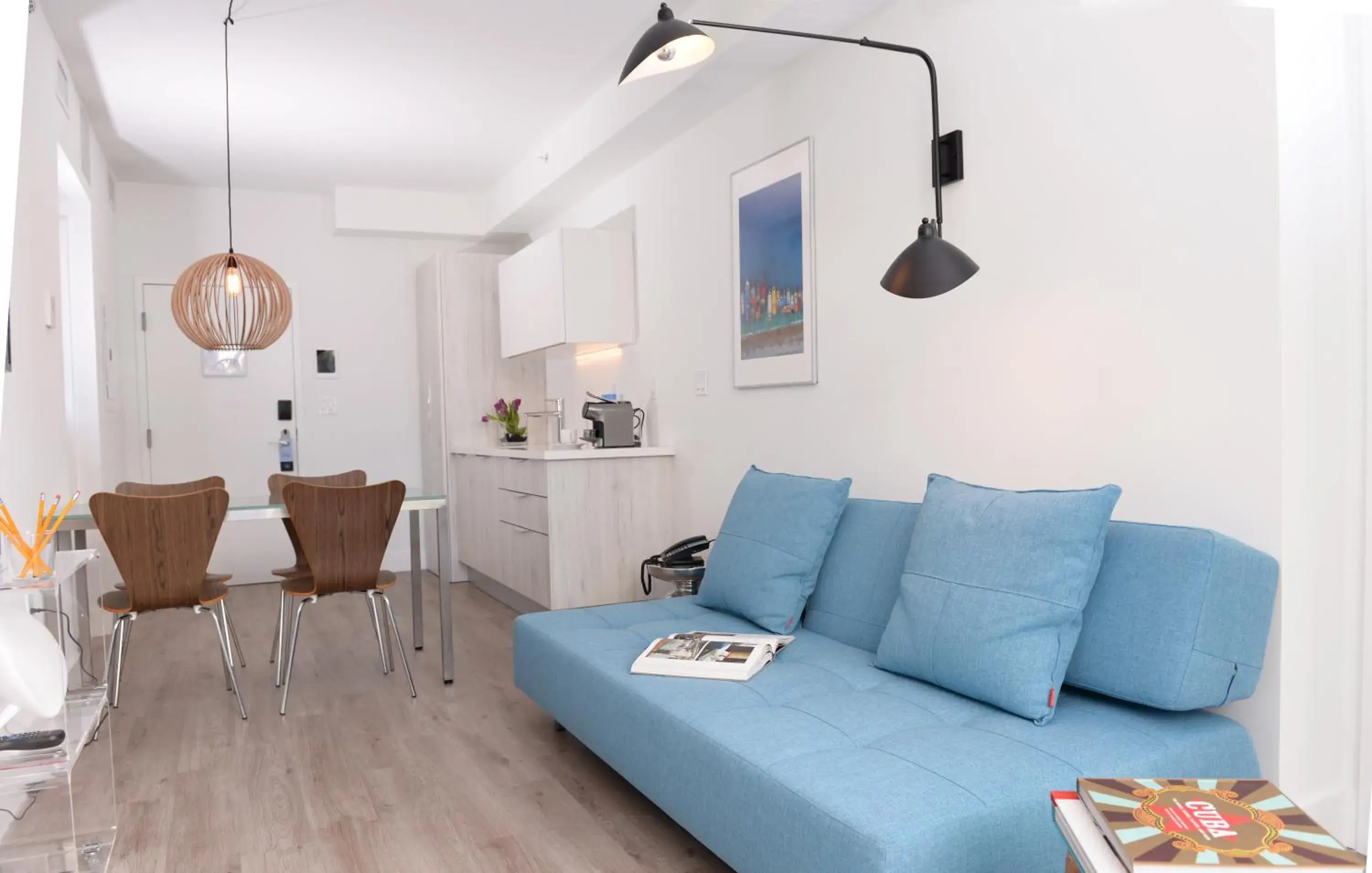 Living room in 6080 Design Hotel by Eskape Collection Living room in 6080 Design Hotel by Eskape Collection