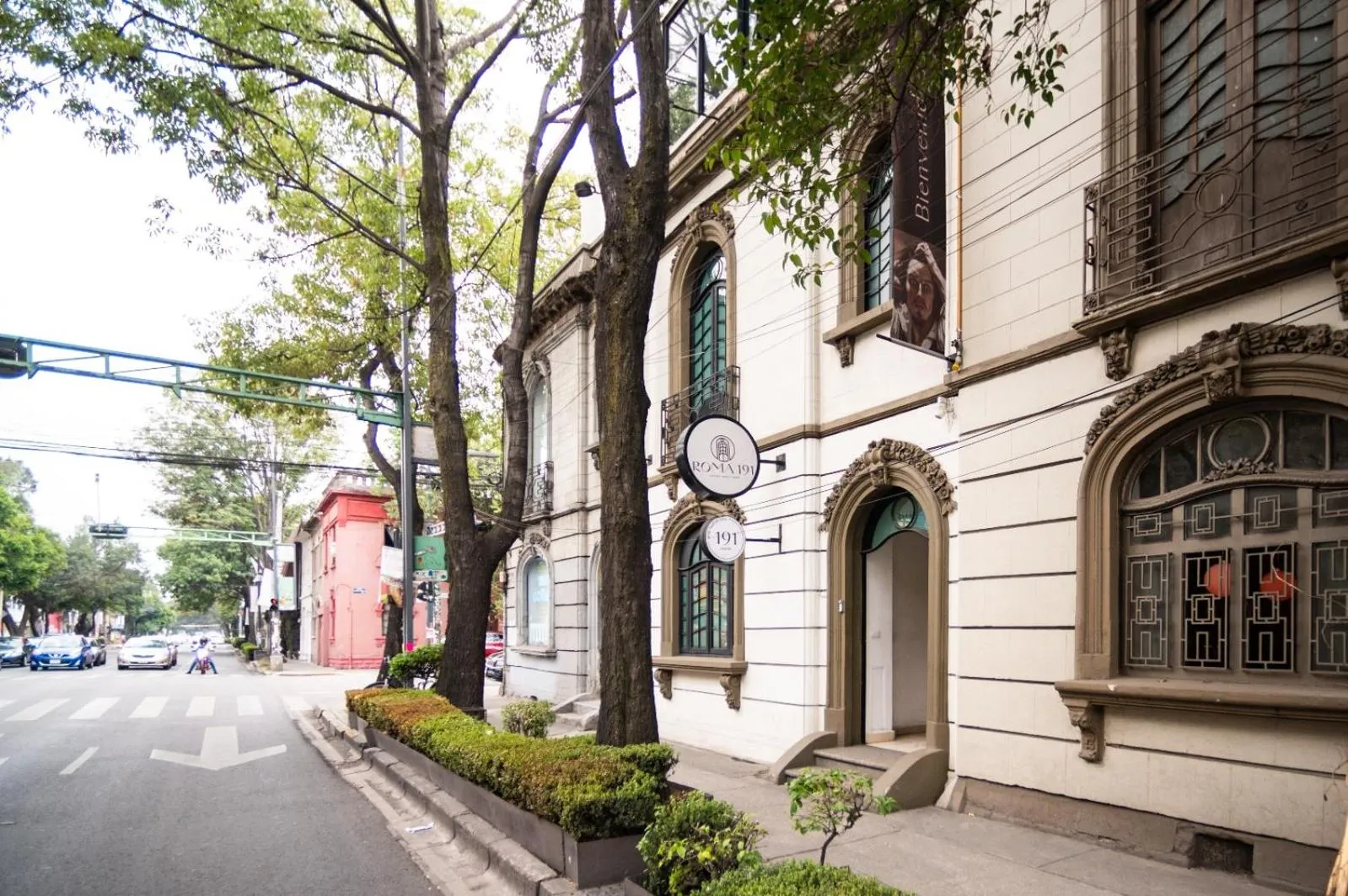 Property building in Hotel Roma 191