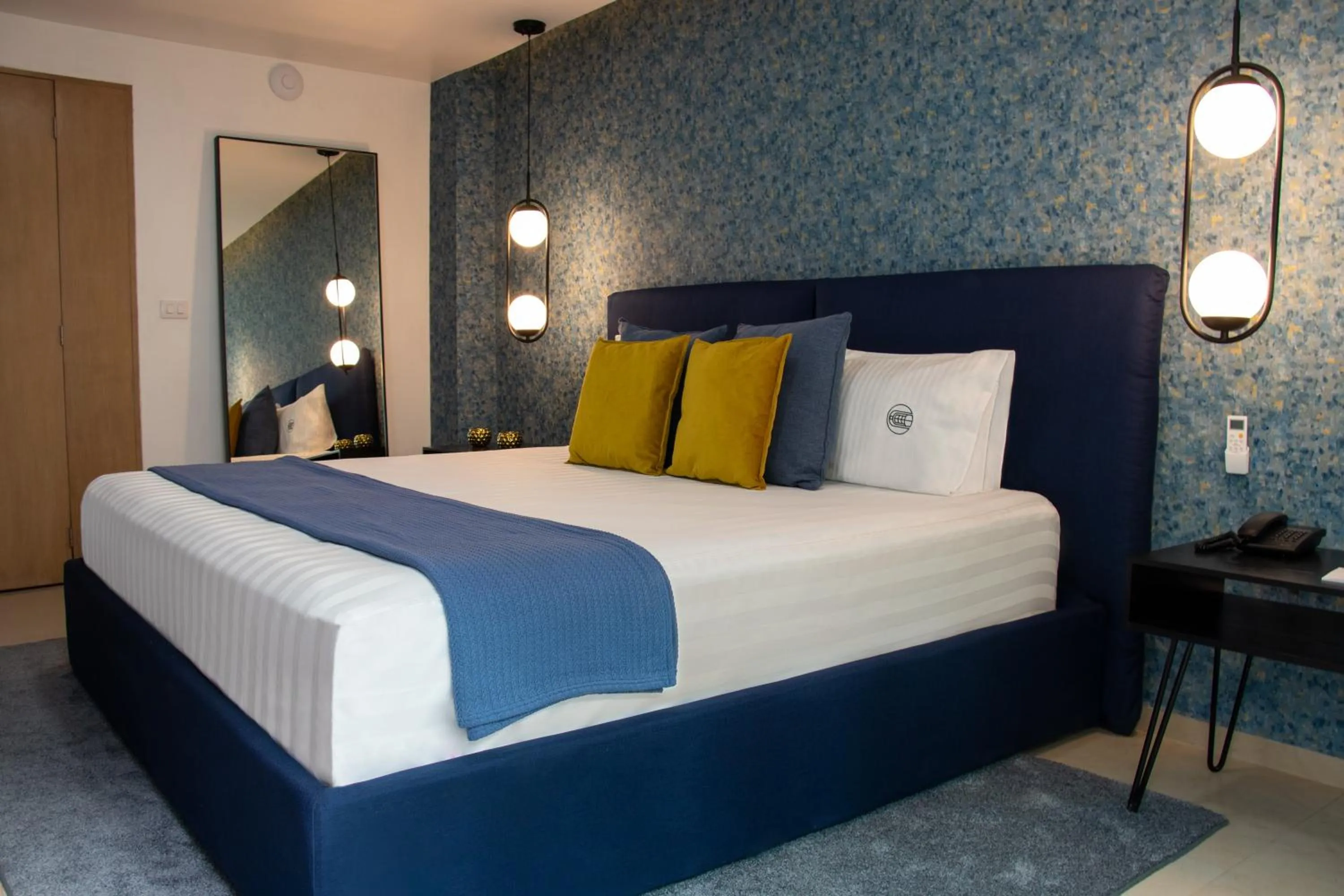 Bed in Hotel Roma 191