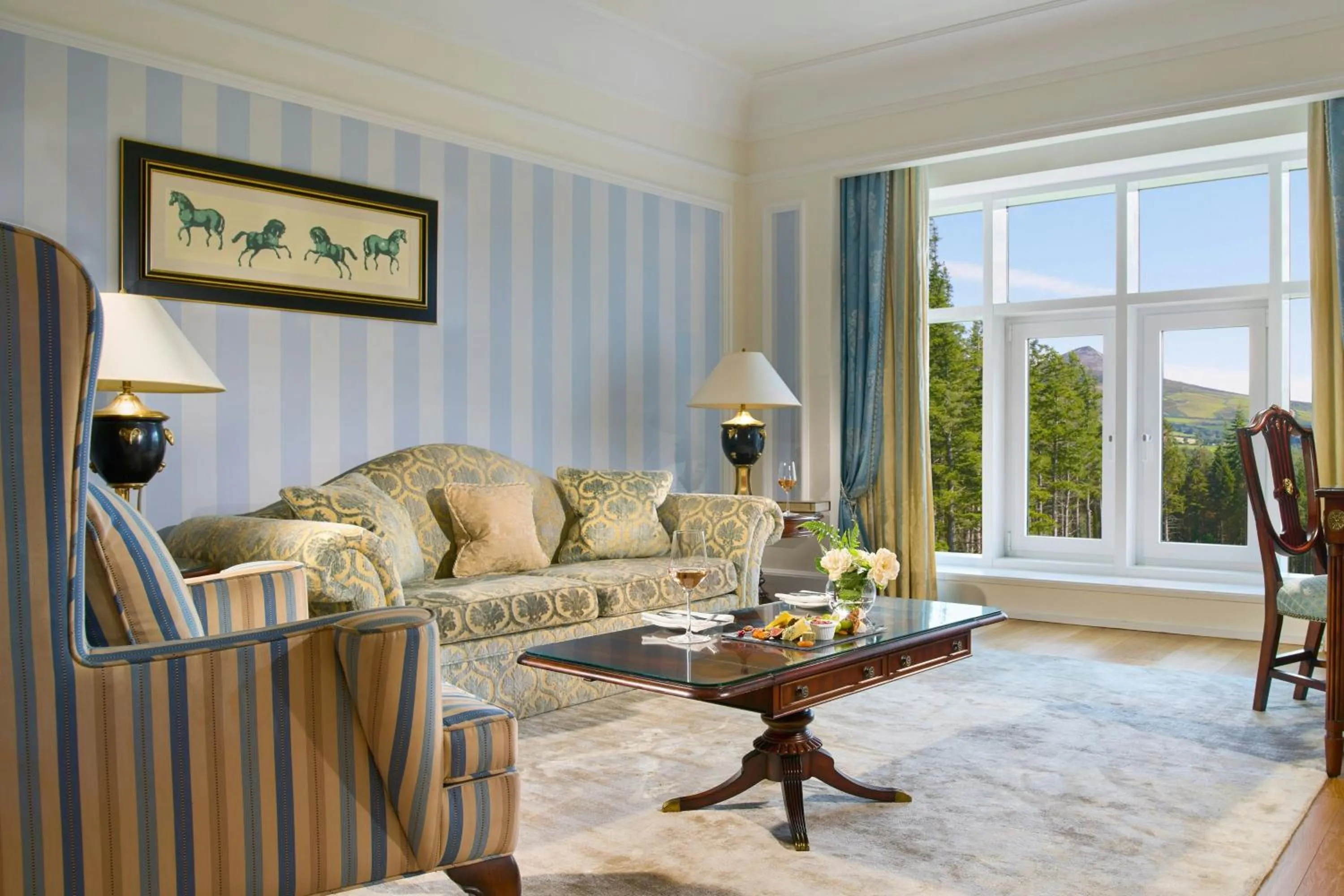 Lounge or bar in Powerscourt Hotel, Autograph Collection