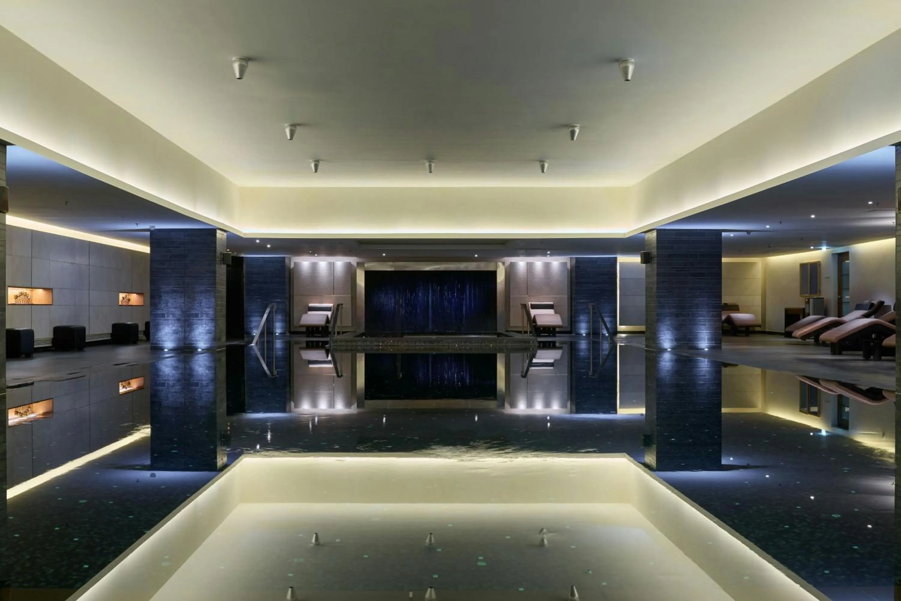 Swimming pool in Powerscourt Hotel, Autograph Collection