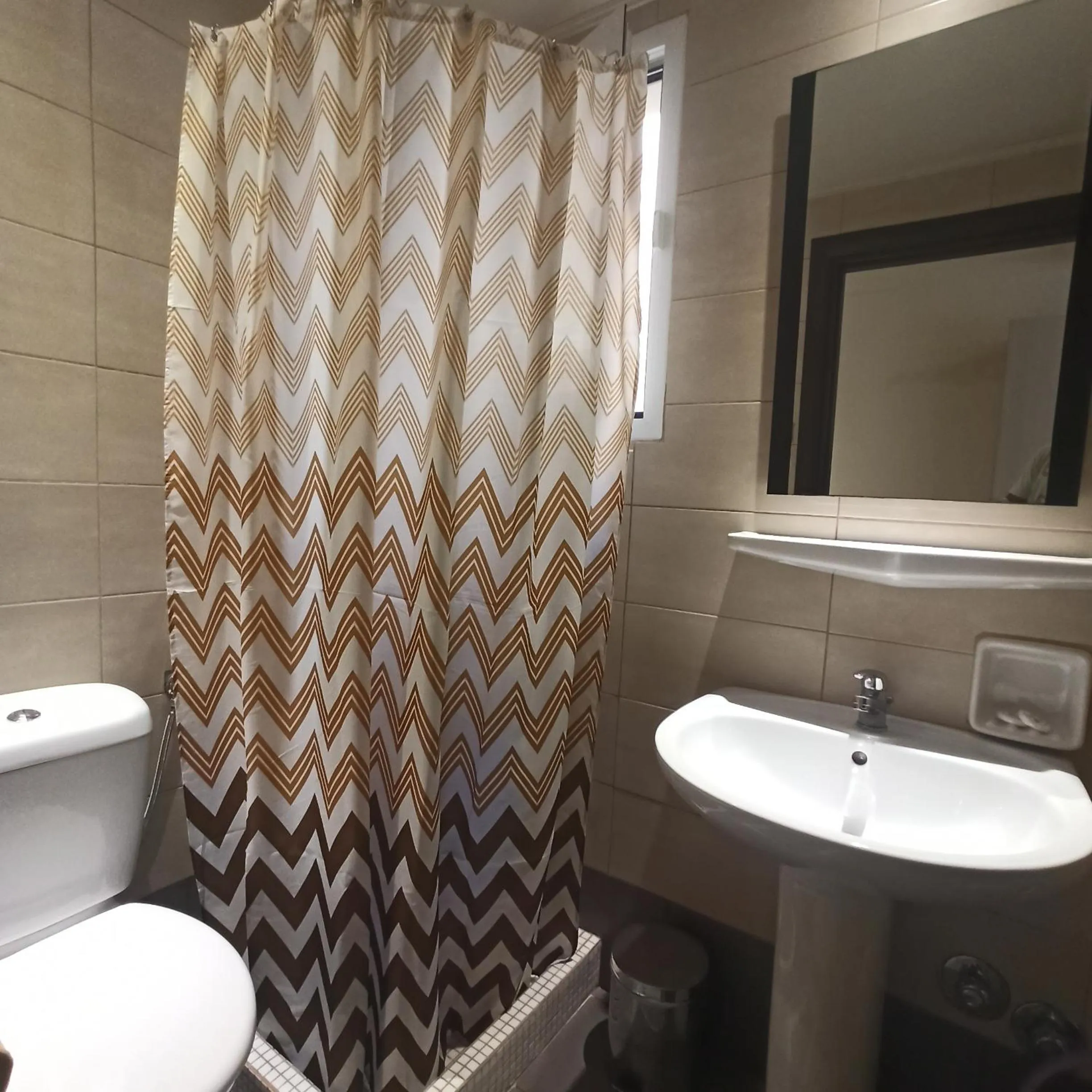 Bathroom in Trianon Studios