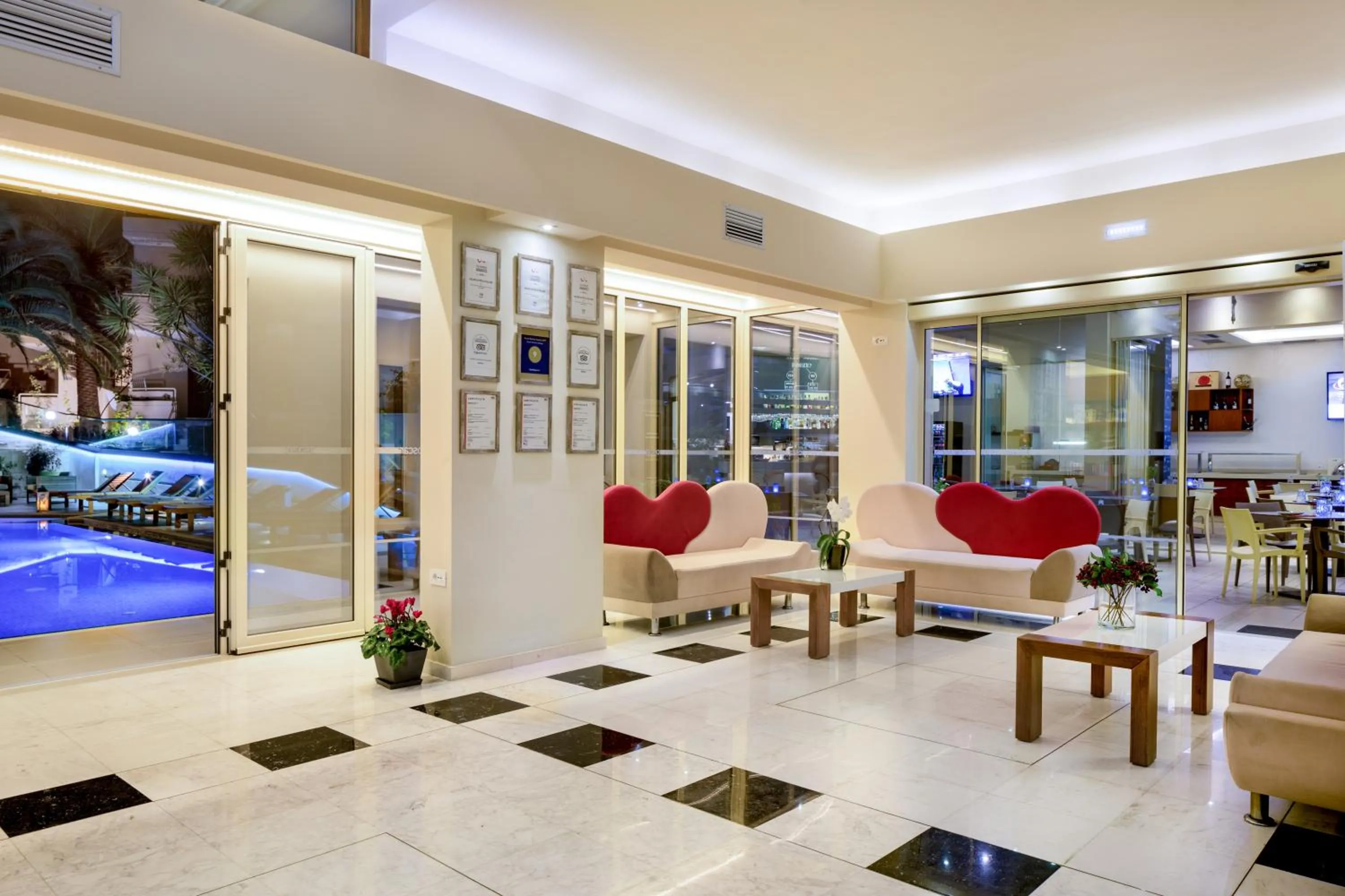 Lobby or reception in Oscar Suites & Village