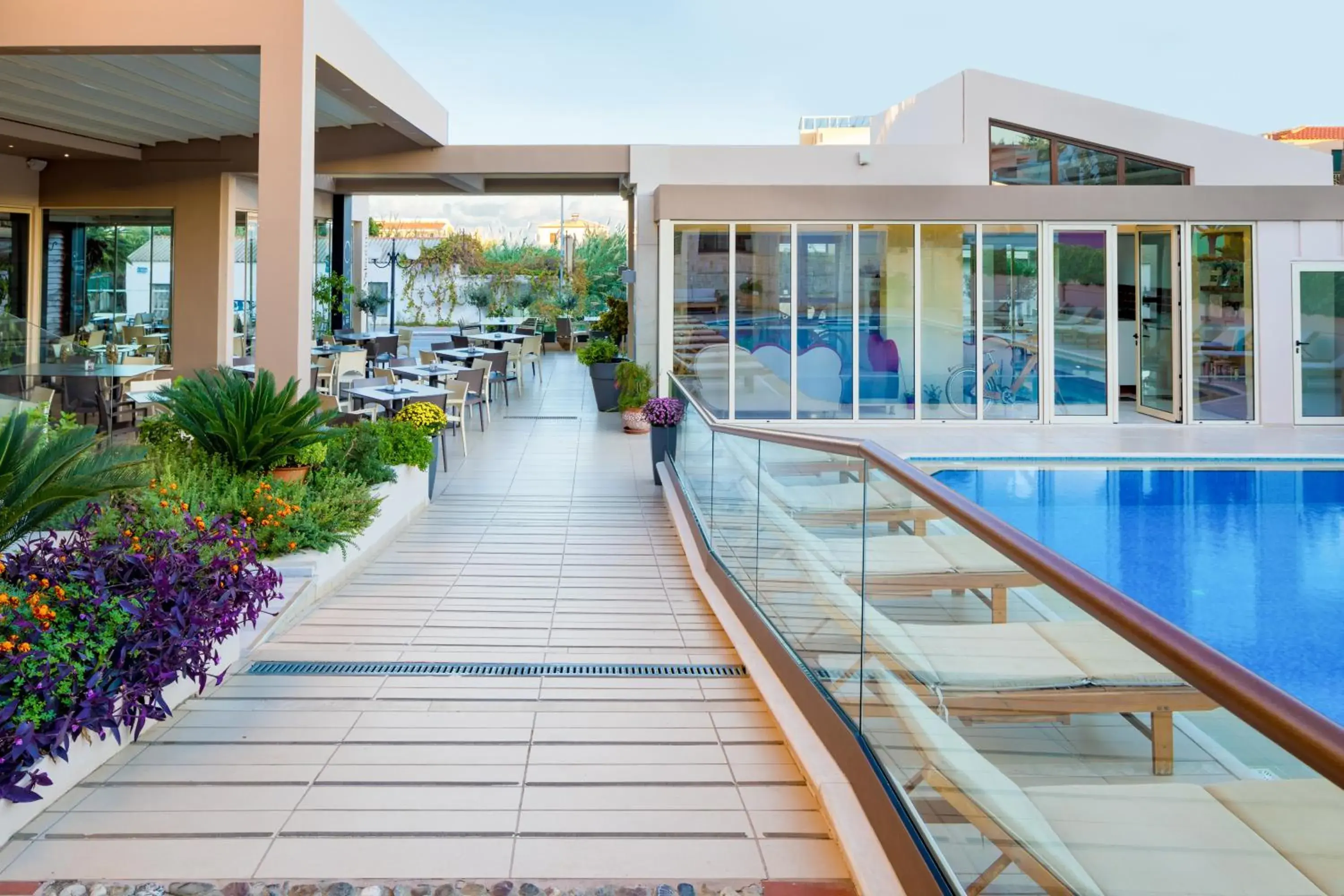 Restaurant/places to eat in Oscar Suites & Village Restaurant/places to eat in Oscar Suites & Village