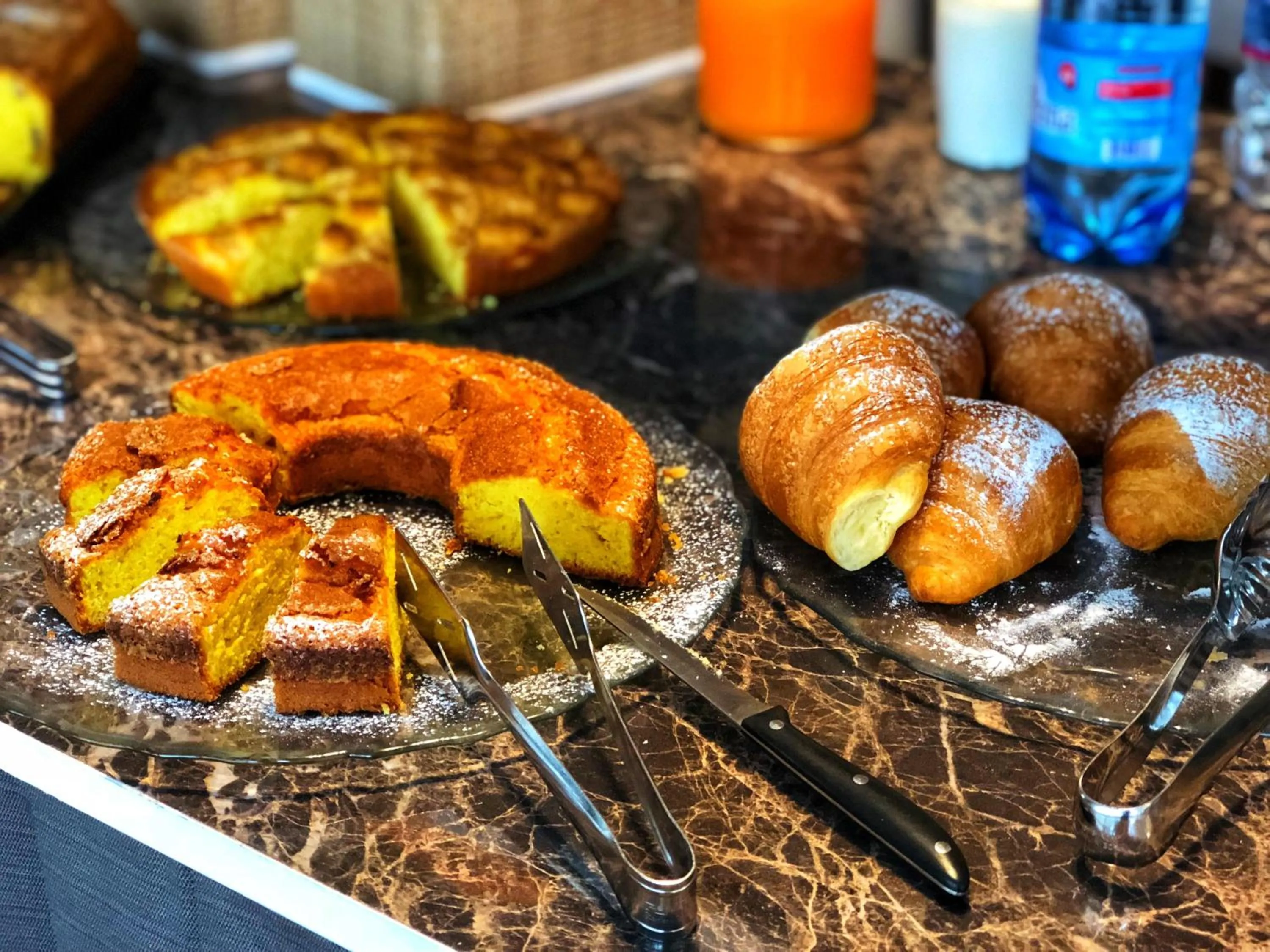 Buffet breakfast in Hotel Amoha