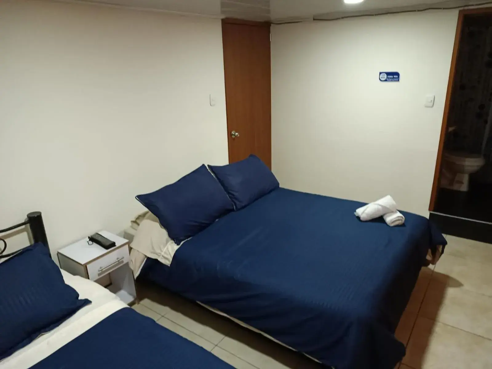 Double or Twin Room with Private Bathroom - single occupancy in Hospedaje Room's El Dorado Double or Twin Room with Private Bathroom - single occupancy in Hospedaje Room's El Dorado