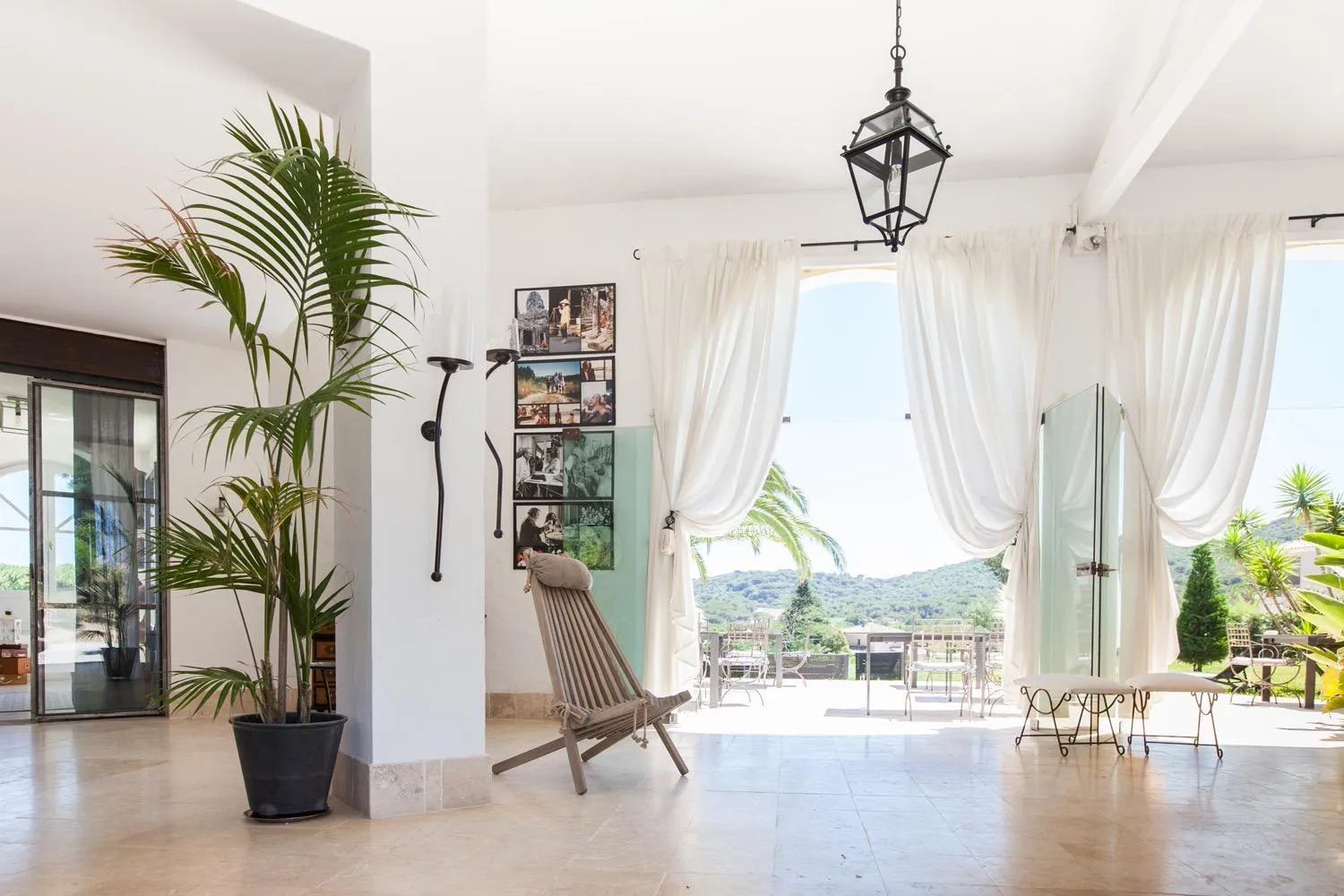 Seating area in La Vigne de Ramatuelle