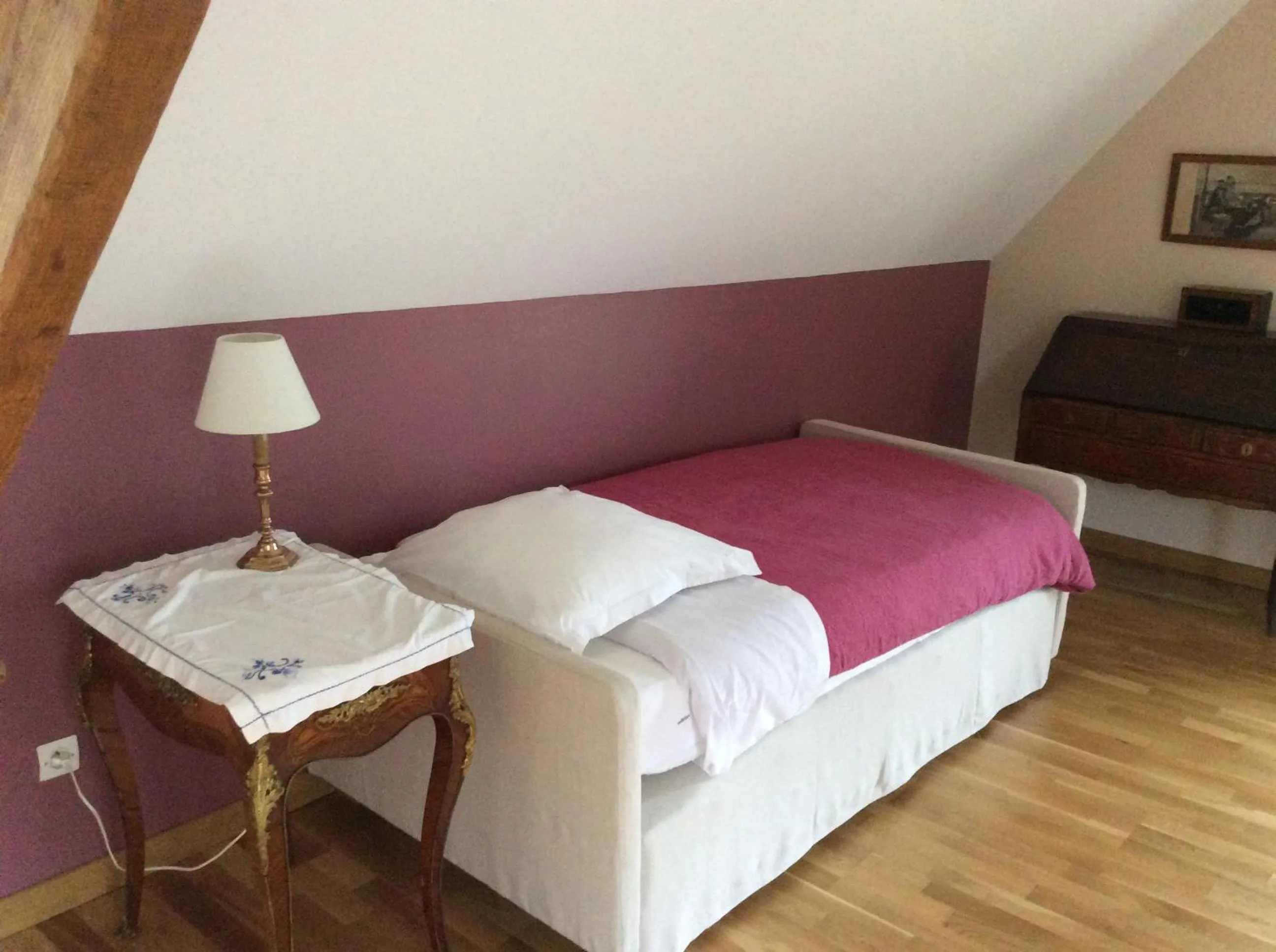 Bedroom, Bed in Gite et Chambres d'Hôtes Clos de Mondetour