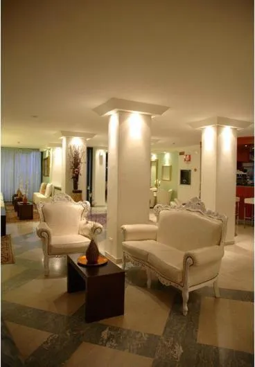 Communal lounge/ TV room in Hotel Aristeo