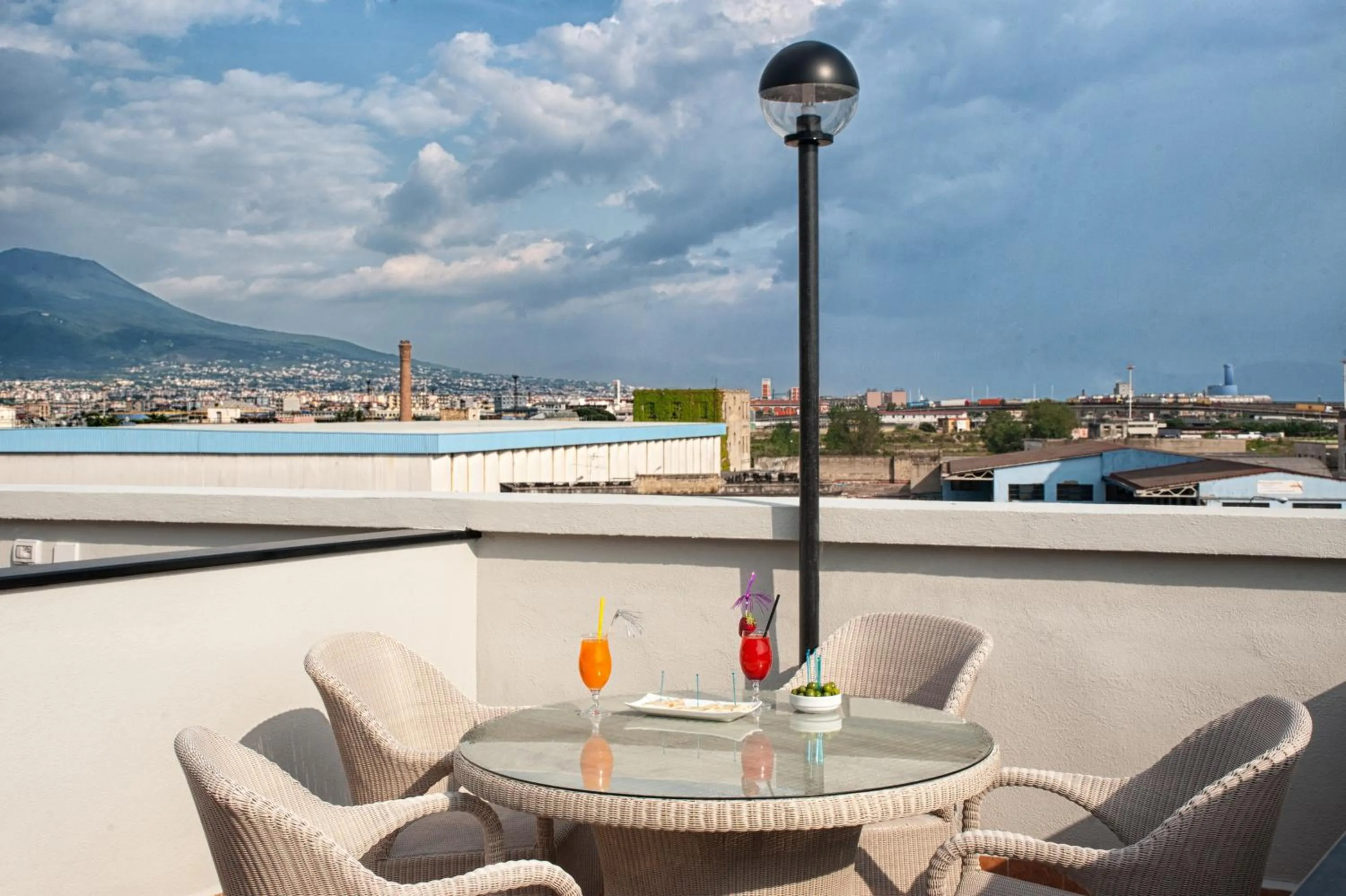 Photo of the whole room in Hotel Tiempo