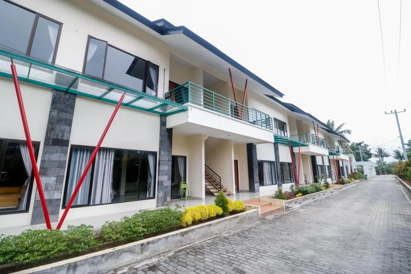 Property building in RedDoorz Plus near Kualanamu Airport Medan Property building in RedDoorz Plus near Kualanamu Airport Medan