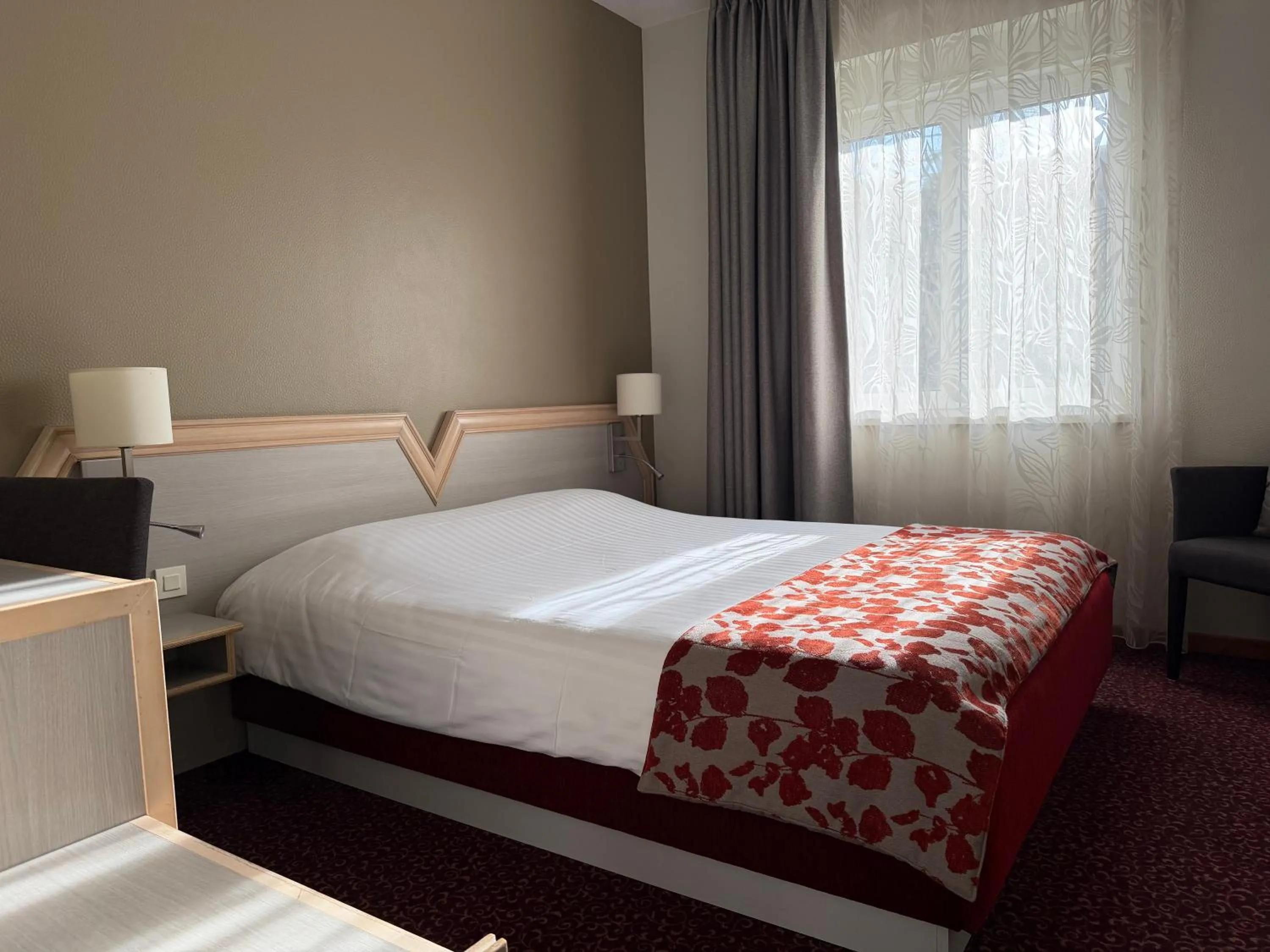 Photo of the whole room, Bed in Au Relais de l'Ill