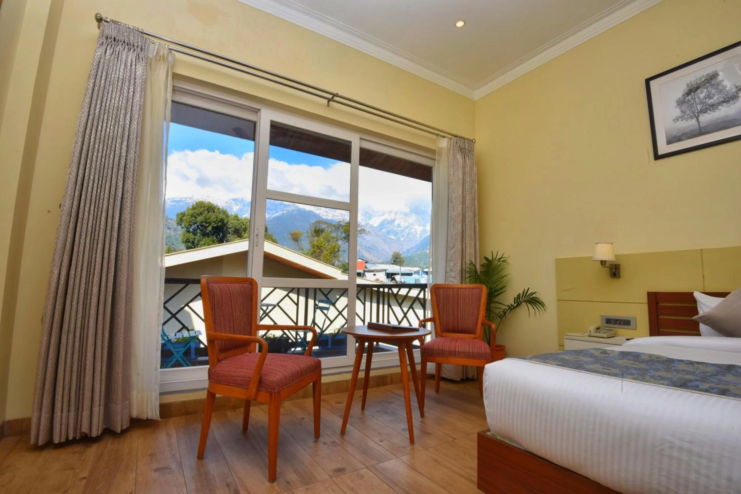 Mountain view, Bed in Infinitea Tea Garden Resort