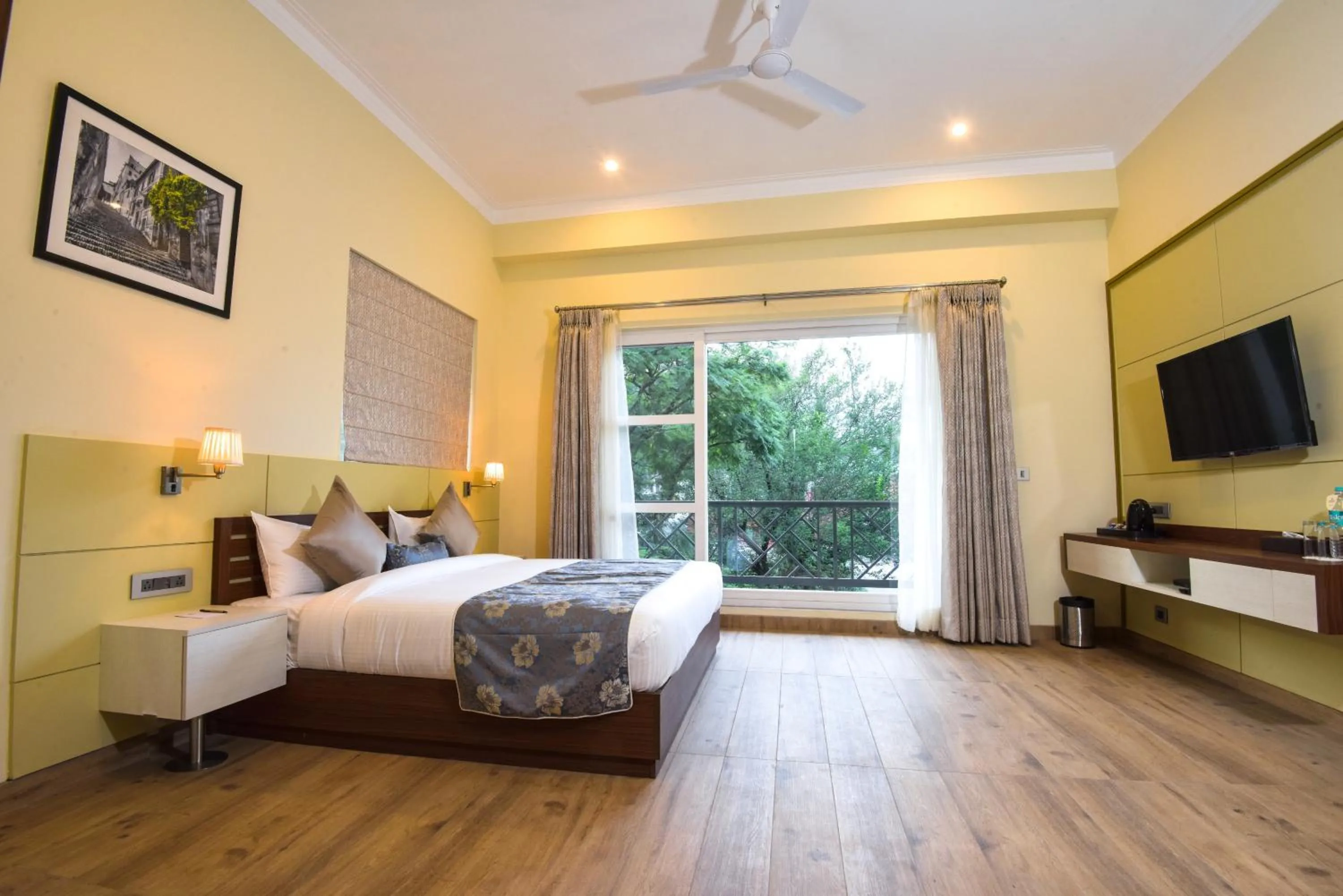 Photo of the whole room, Bed in Infinitea Tea Garden Resort