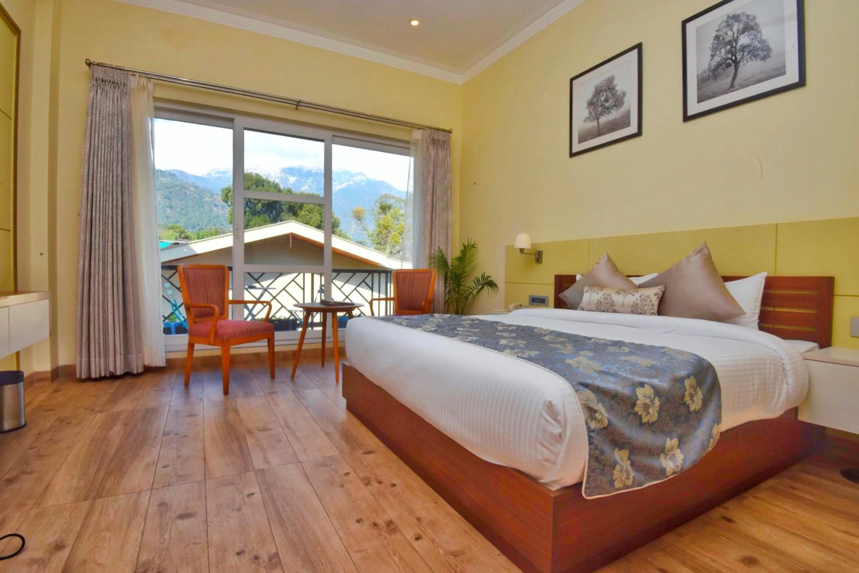 Photo of the whole room, Bed in Infinitea Tea Garden Resort