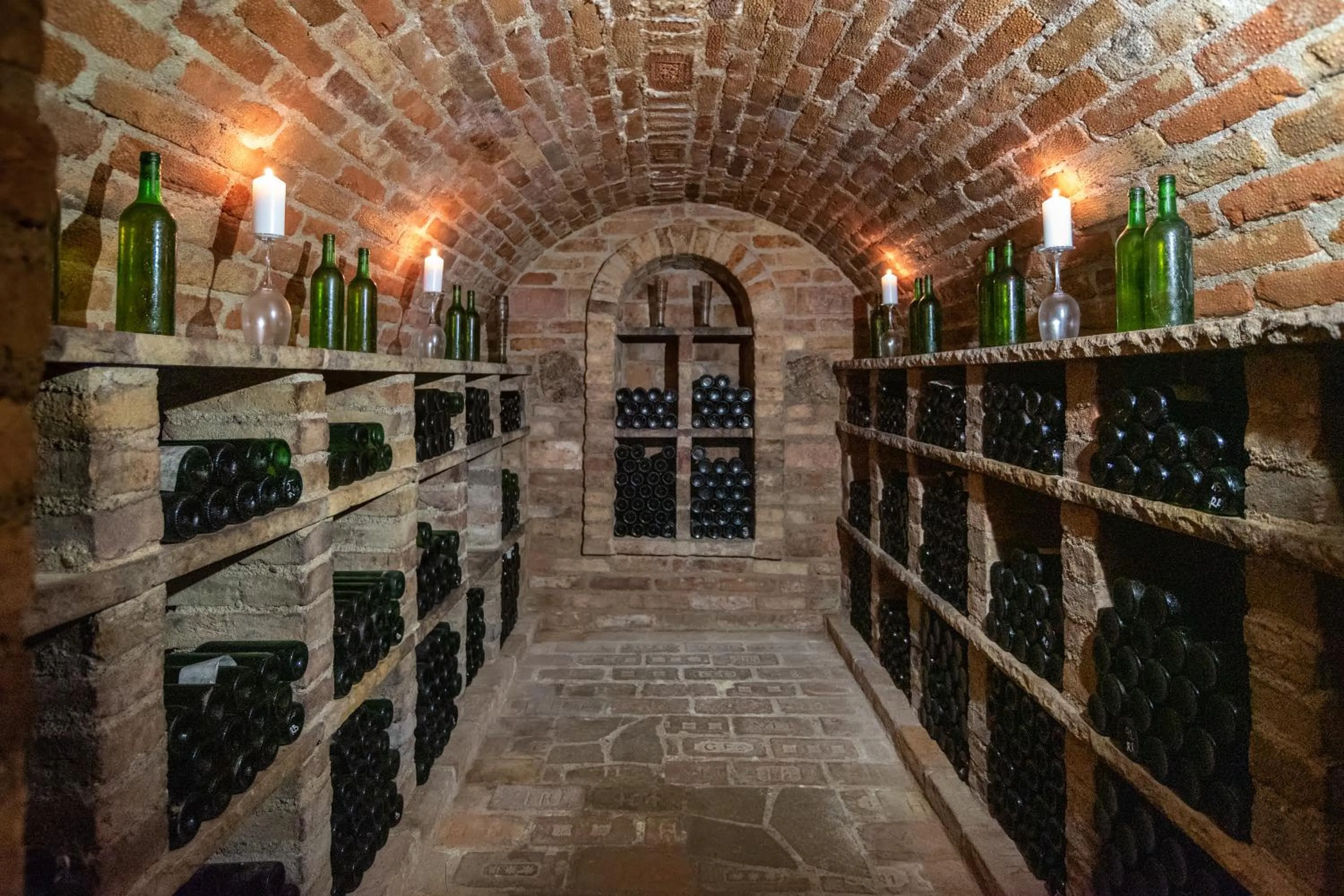 Mikulov - Inn - hotel s vinným sklepem Venuše