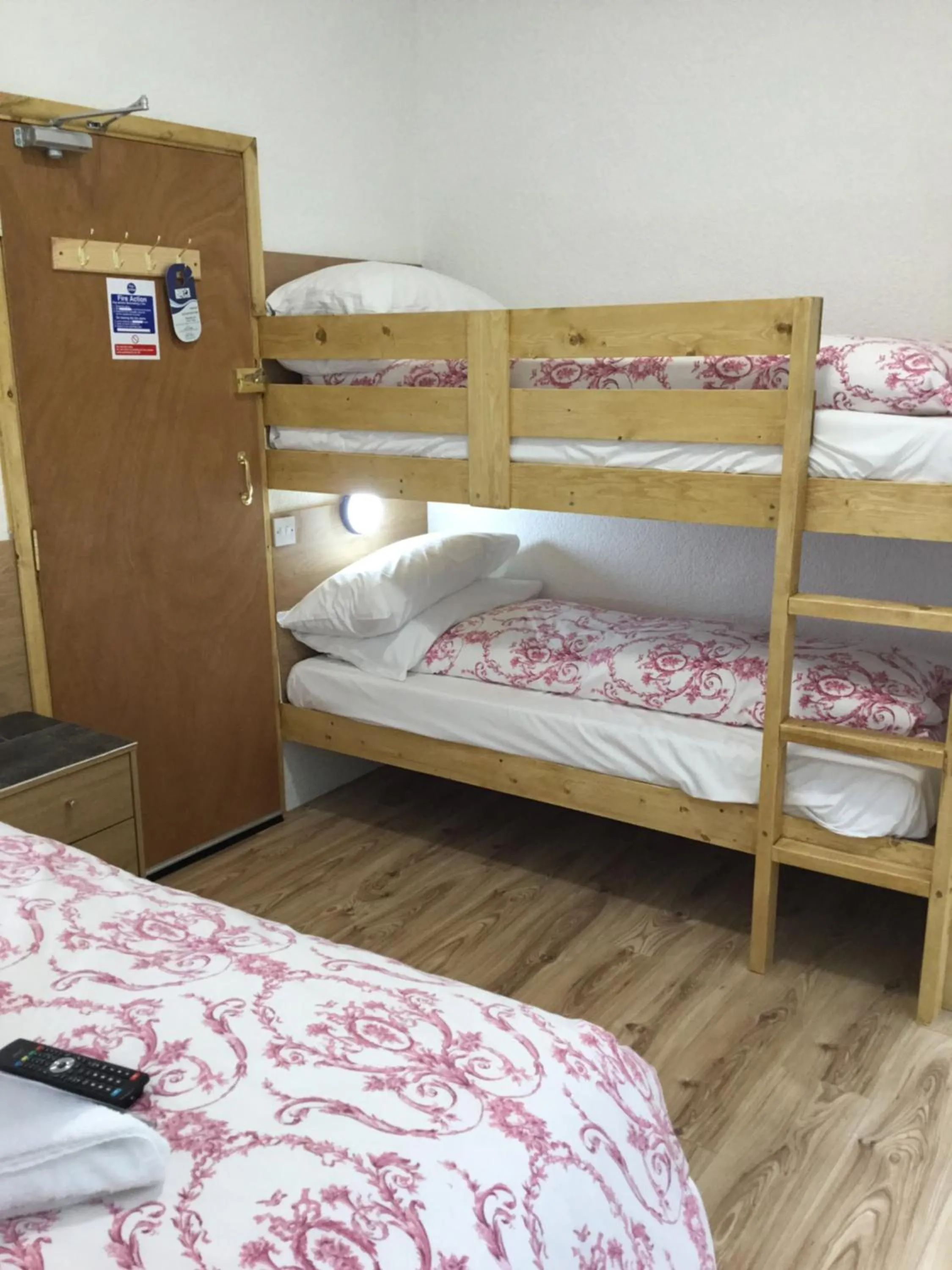 Bed in Danescourt Lodge