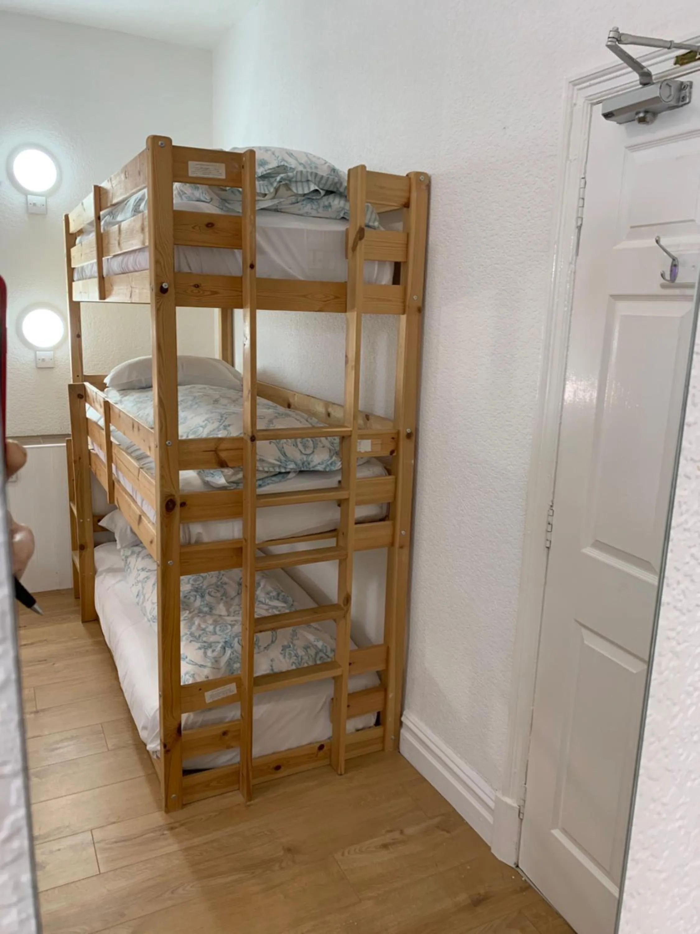bunk bed, Bed in Danescourt Lodge