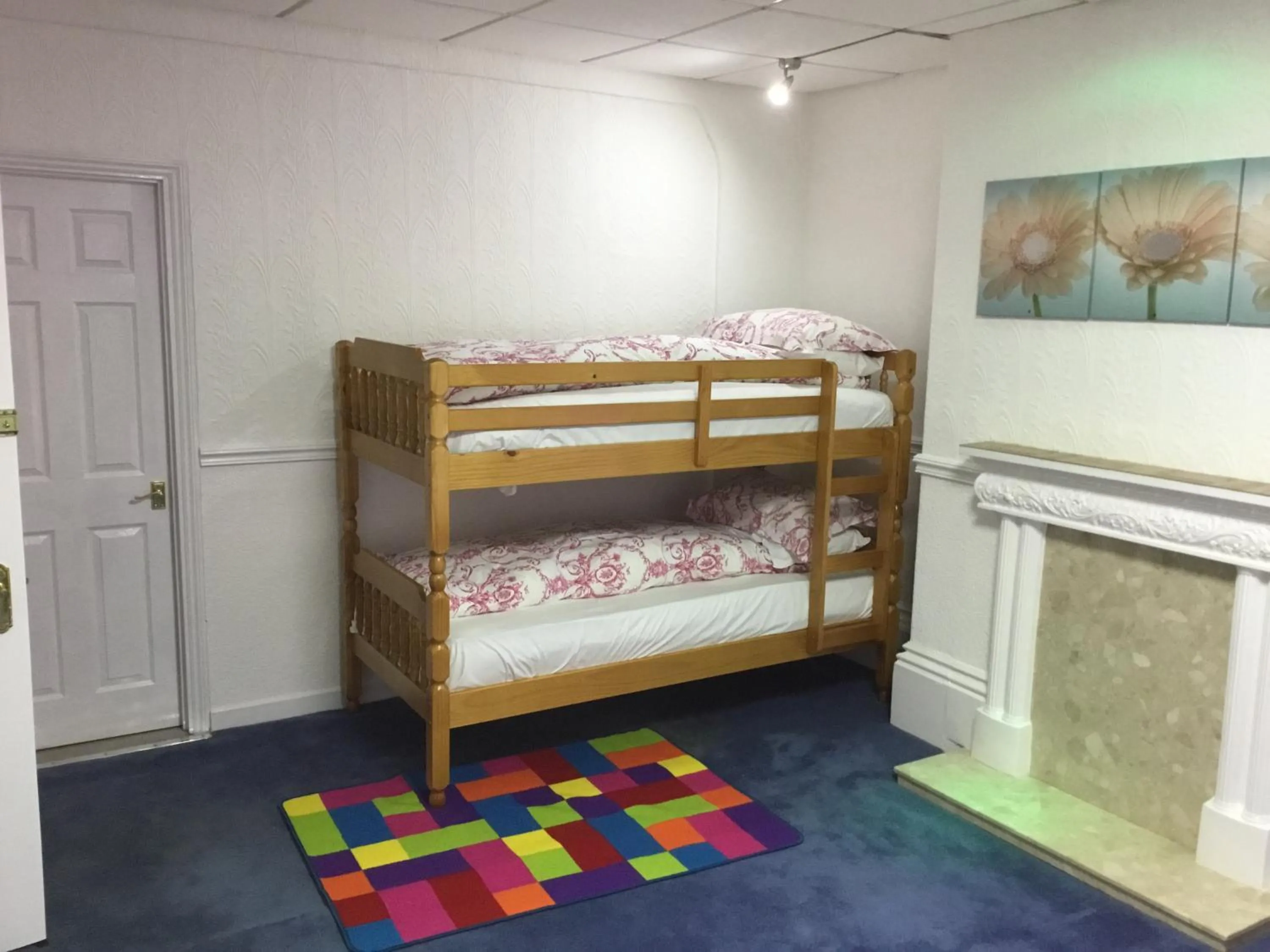 Bedroom, Bed in Danescourt Lodge