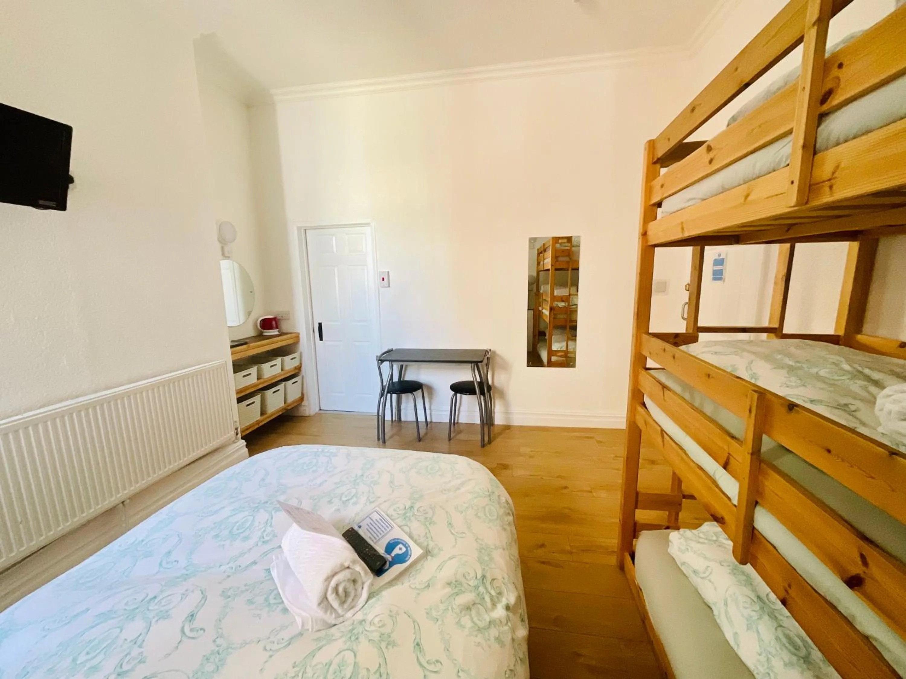 Bed in Danescourt Lodge