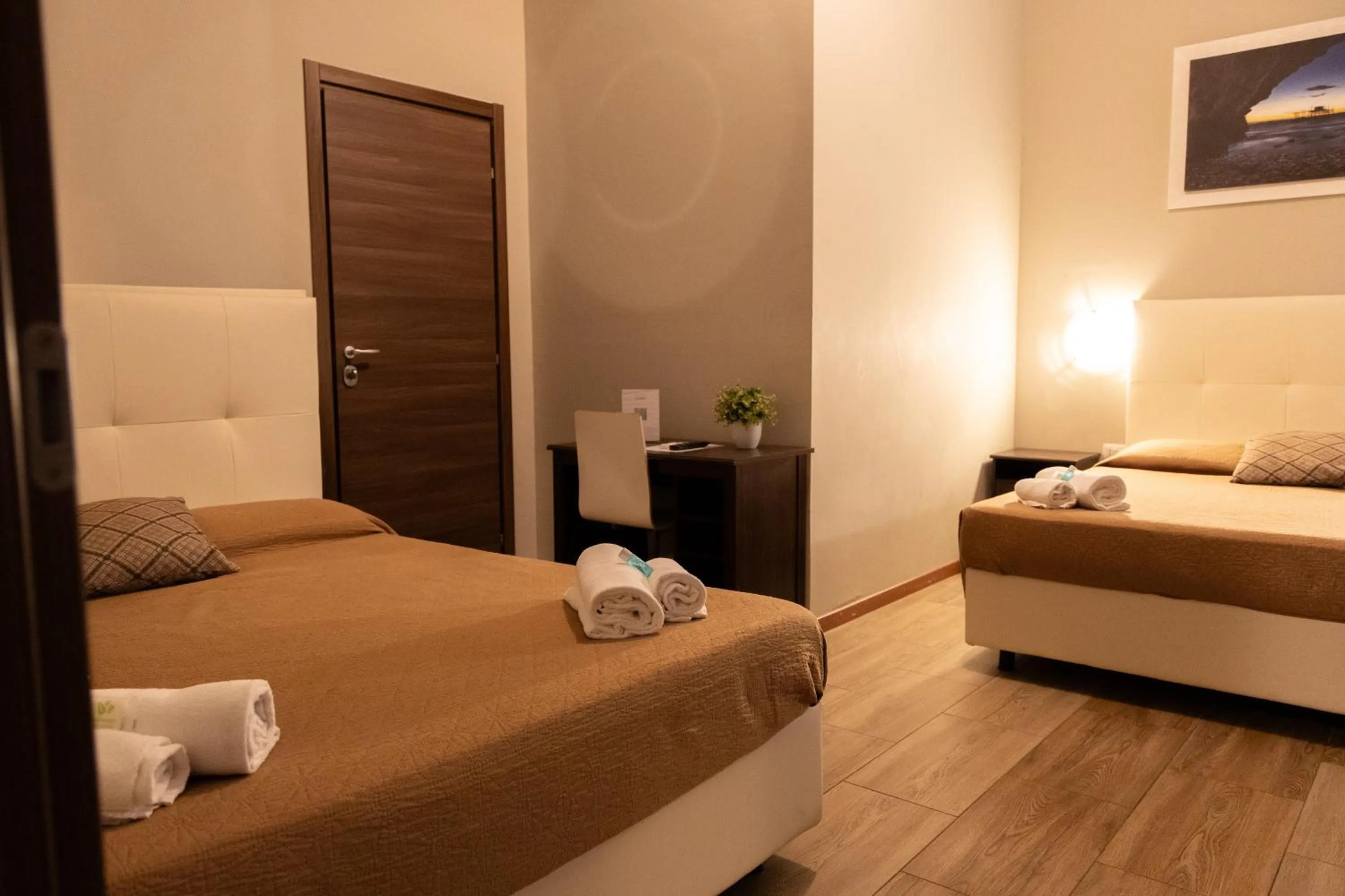 Bedroom, Bed in Golden Milano Hotel