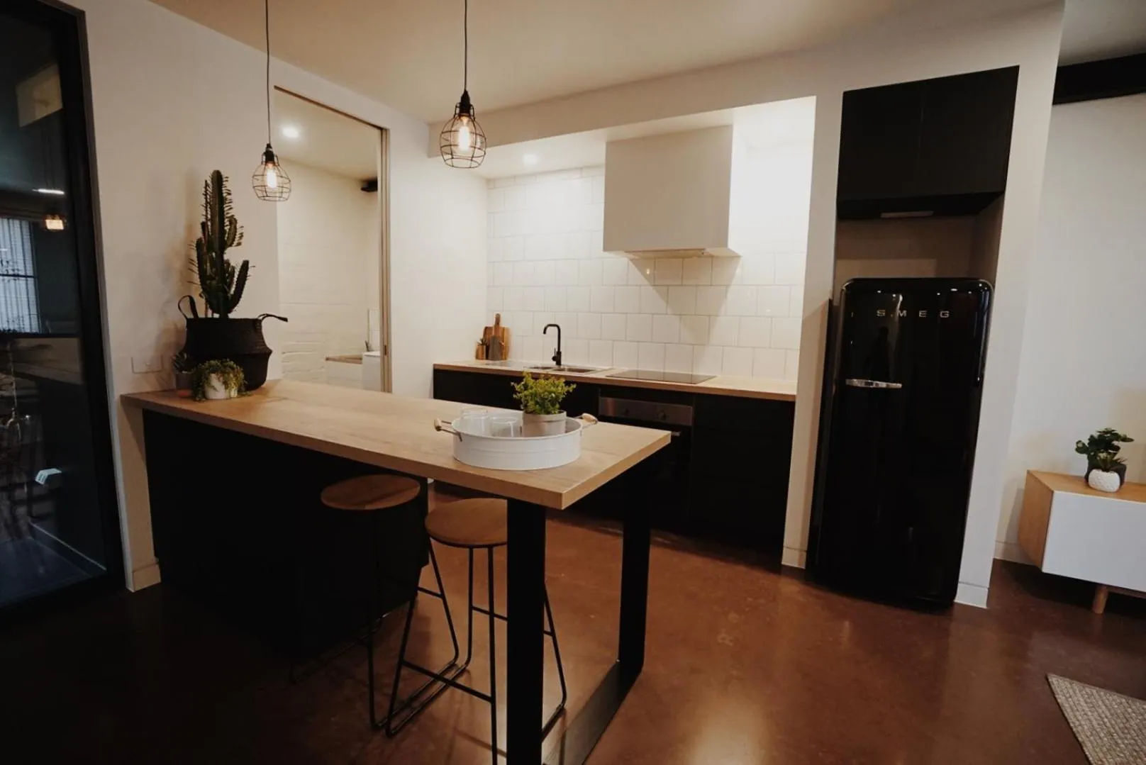 Kitchen or kitchenette in THE WAREHOUSE APARTMENTS