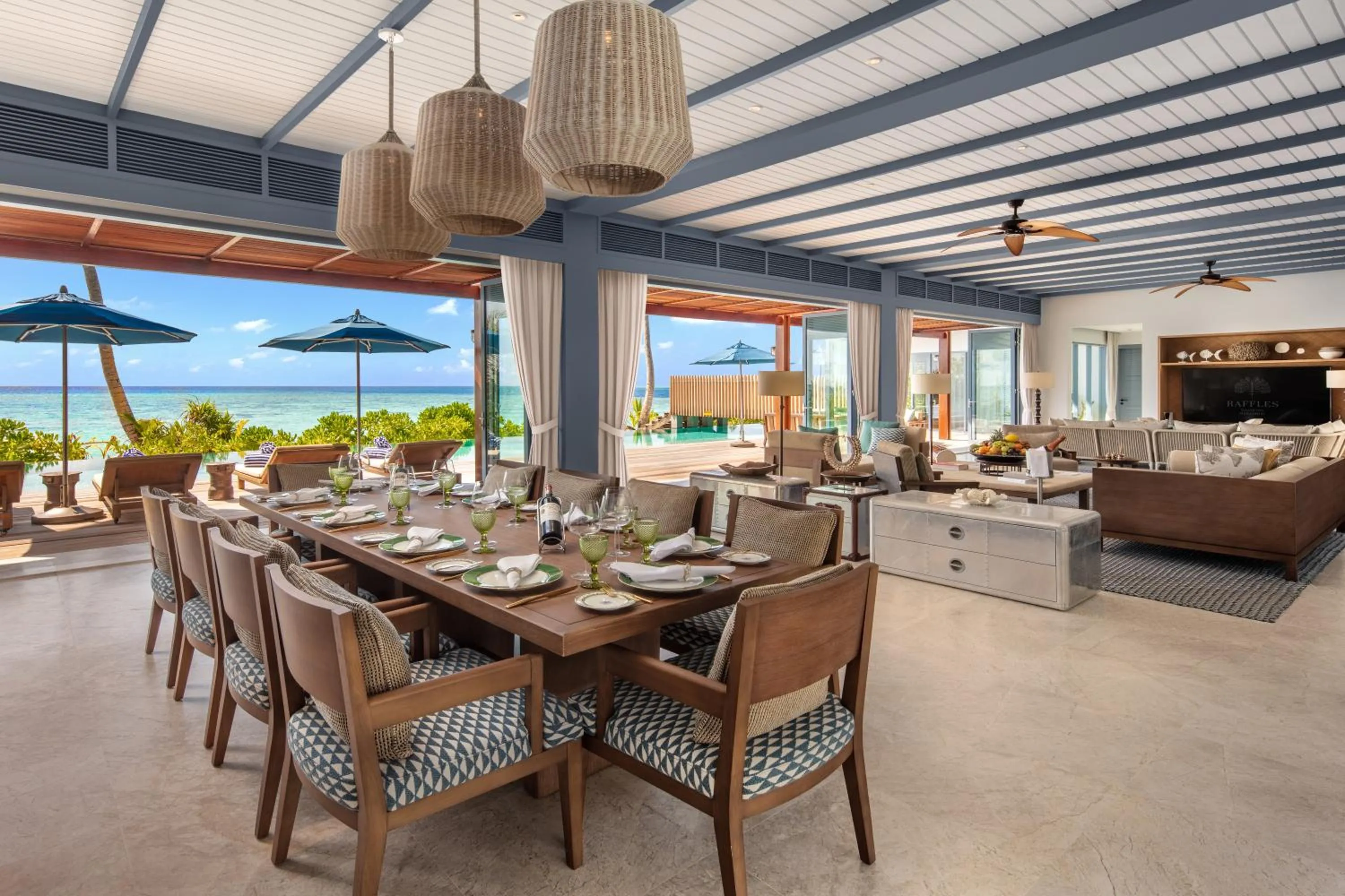 Dining area in Raffles Maldives Meradhoo