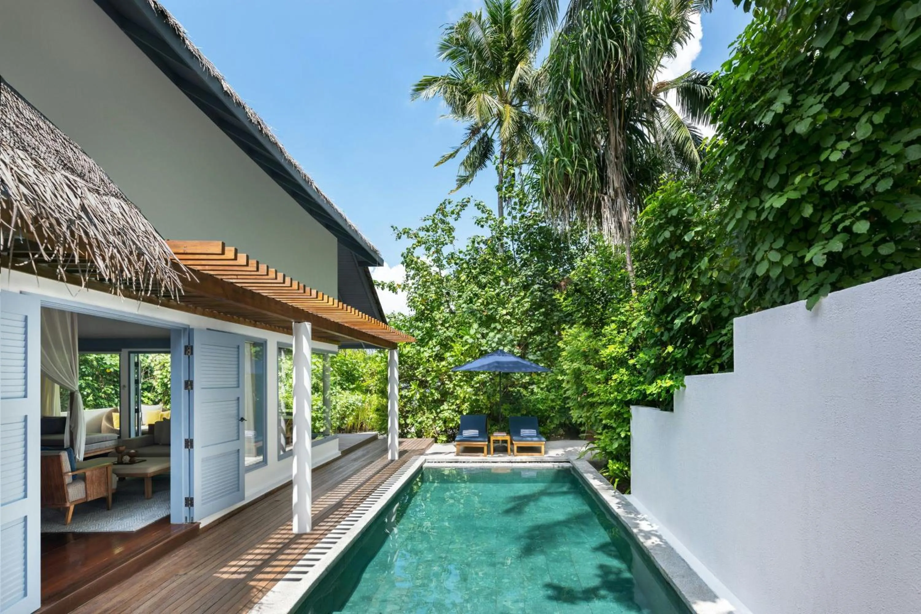 Swimming pool in The Halcyon Private Isles Maldives, Autograph Collection