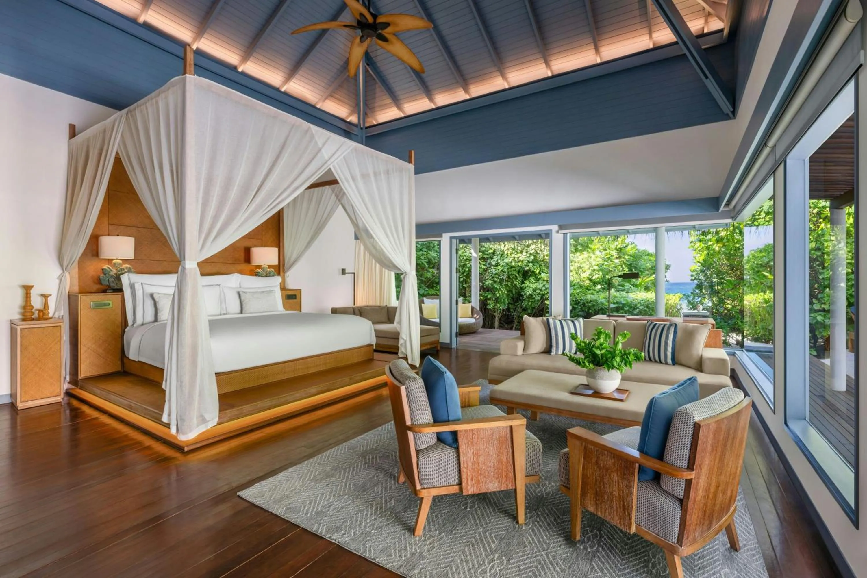Bedroom, Bed in The Halcyon Private Isles Maldives, Autograph Collection