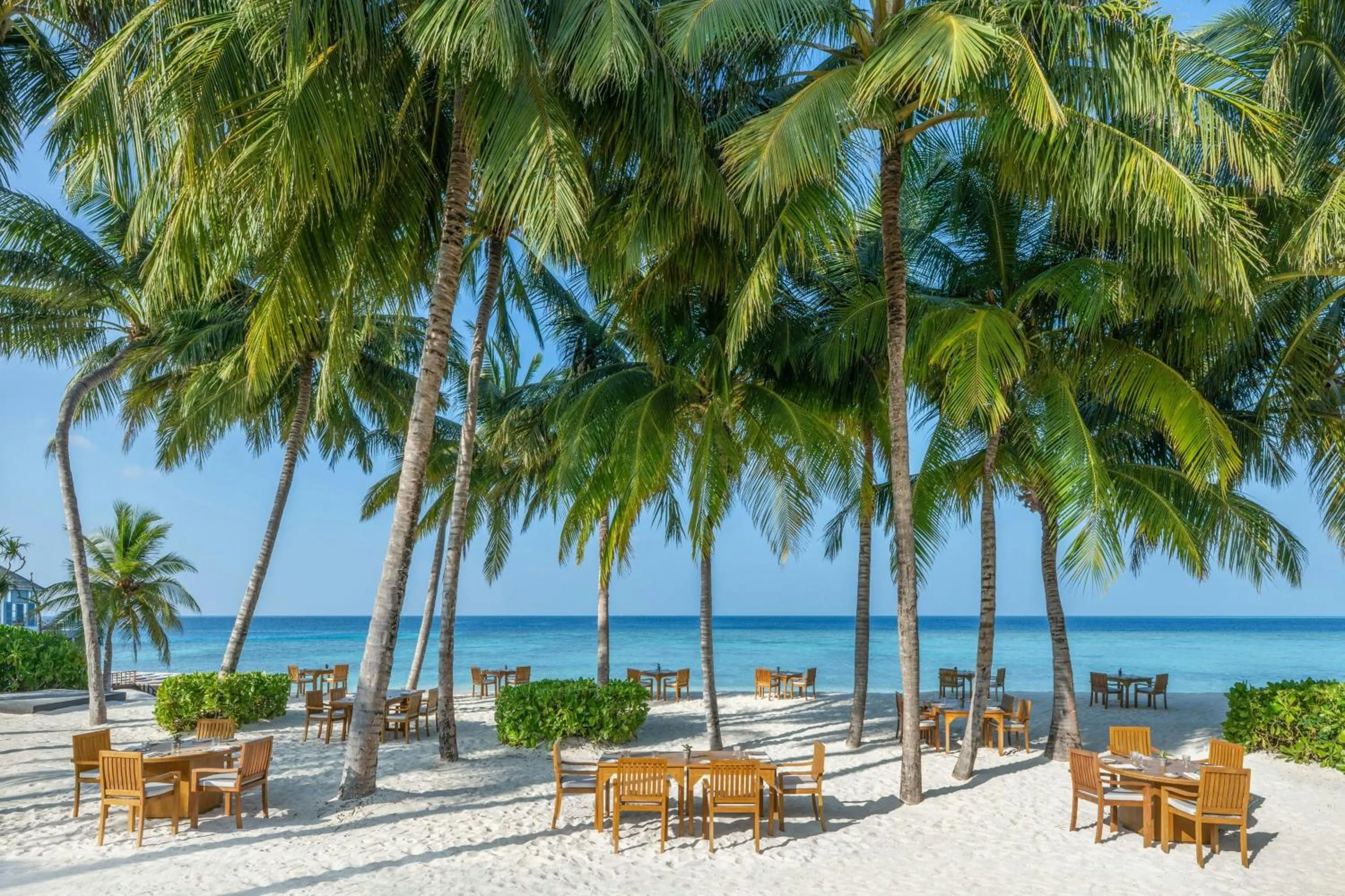 Breakfast in The Halcyon Private Isles Maldives, Autograph Collection