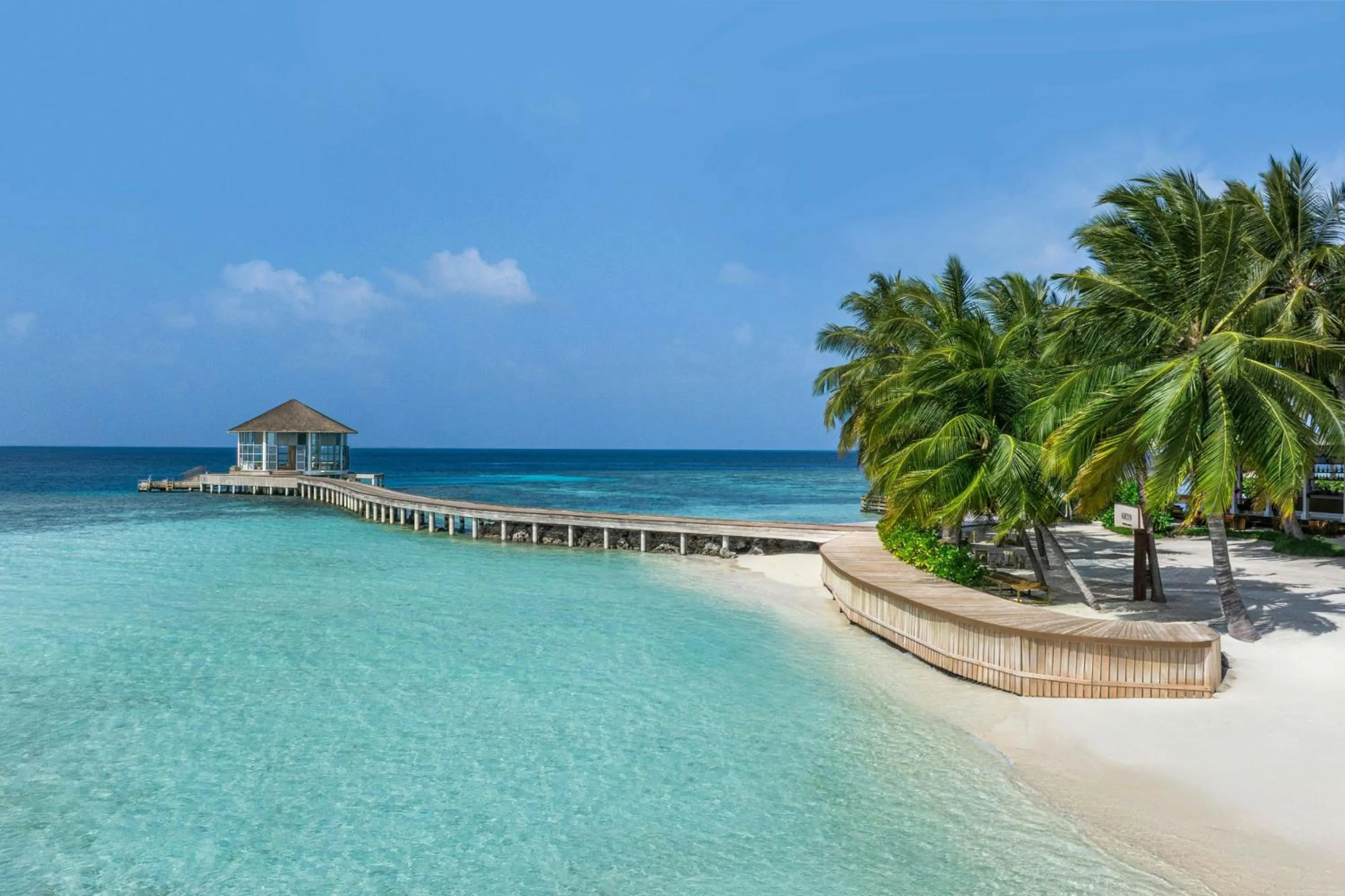 Beach in The Halcyon Private Isles Maldives, Autograph Collection