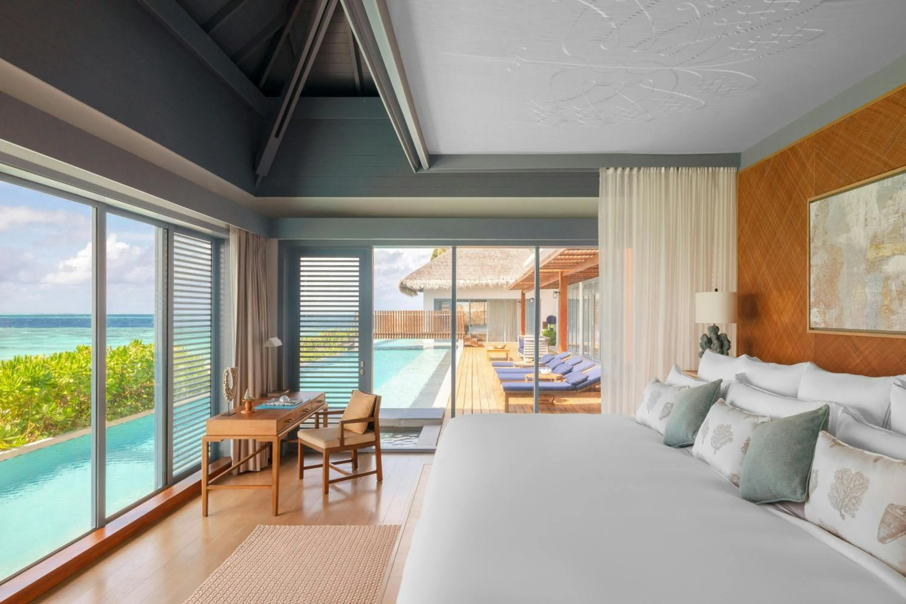 Swimming pool, Bed in The Halcyon Private Isles Maldives, Autograph Collection