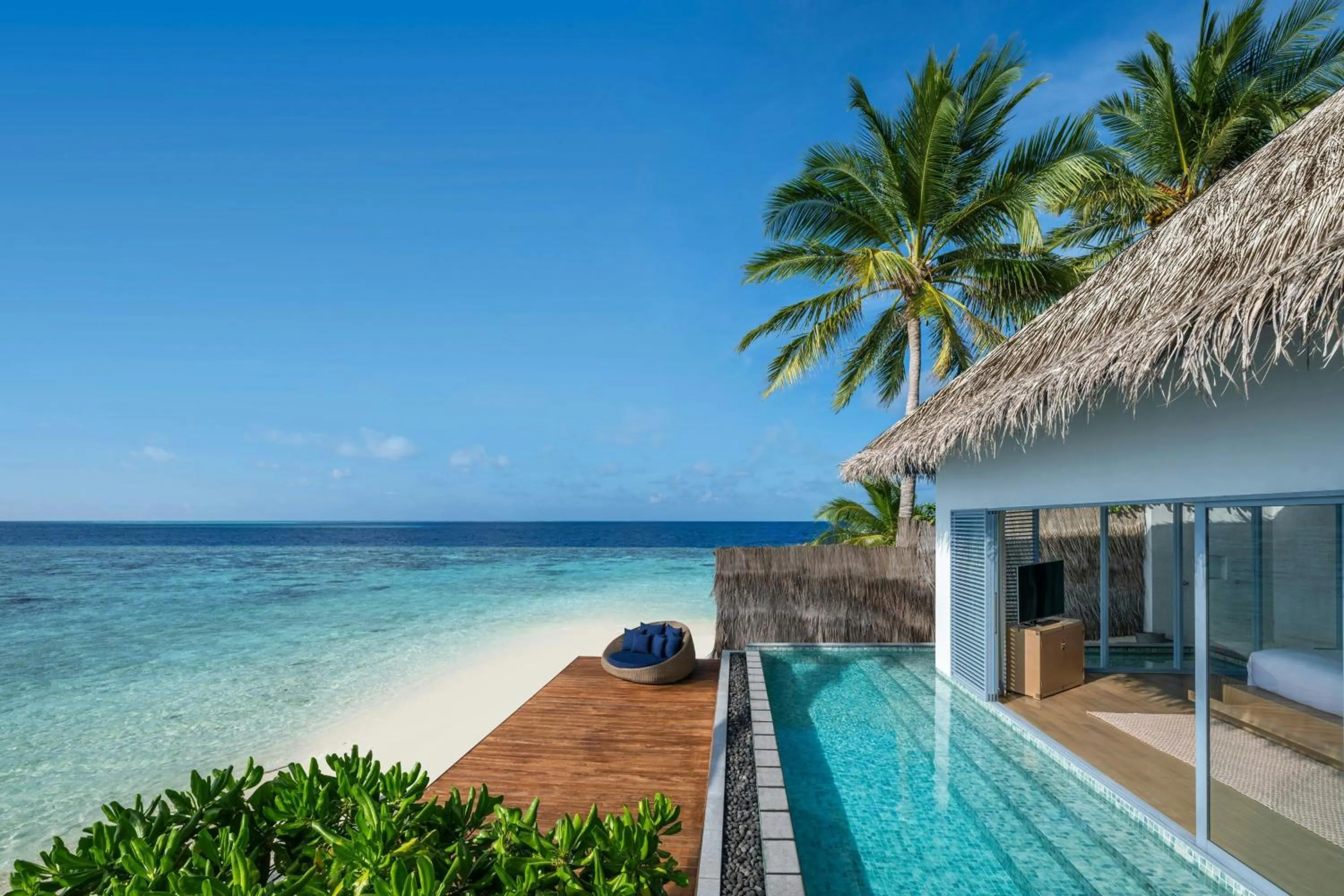 Beach in The Halcyon Private Isles Maldives, Autograph Collection