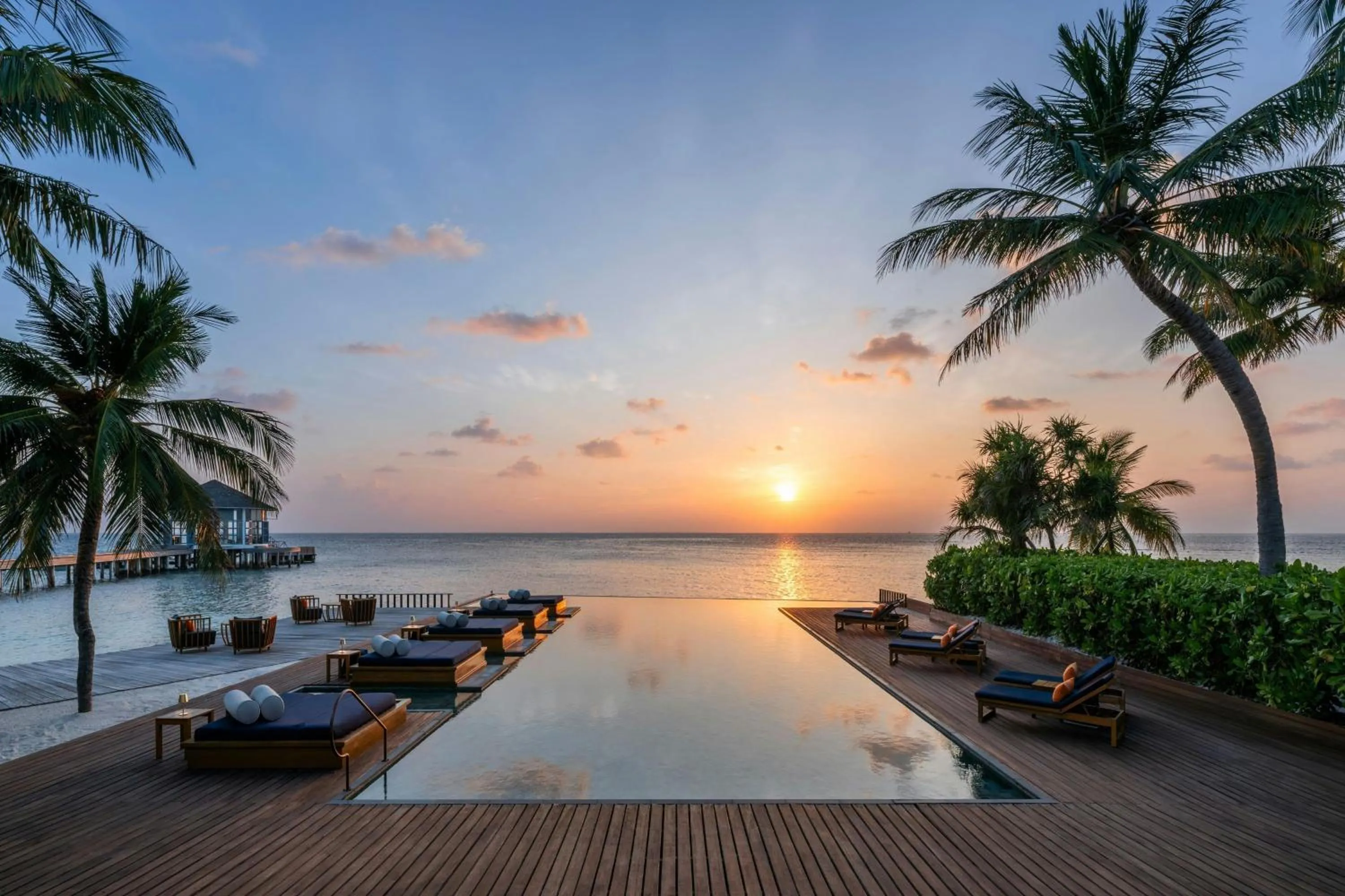 Swimming pool in The Halcyon Private Isles Maldives, Autograph Collection