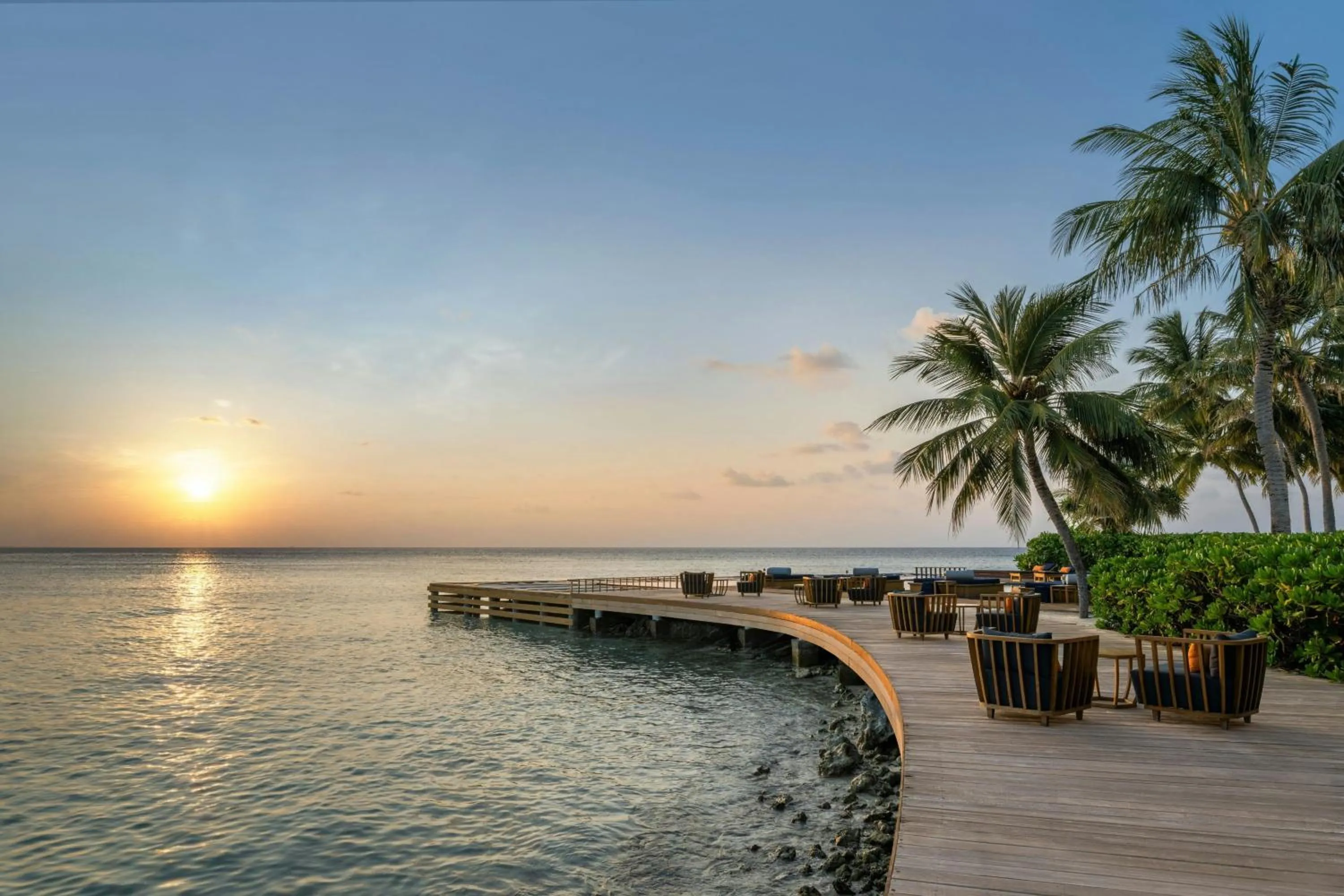 Lounge or bar in The Halcyon Private Isles Maldives, Autograph Collection