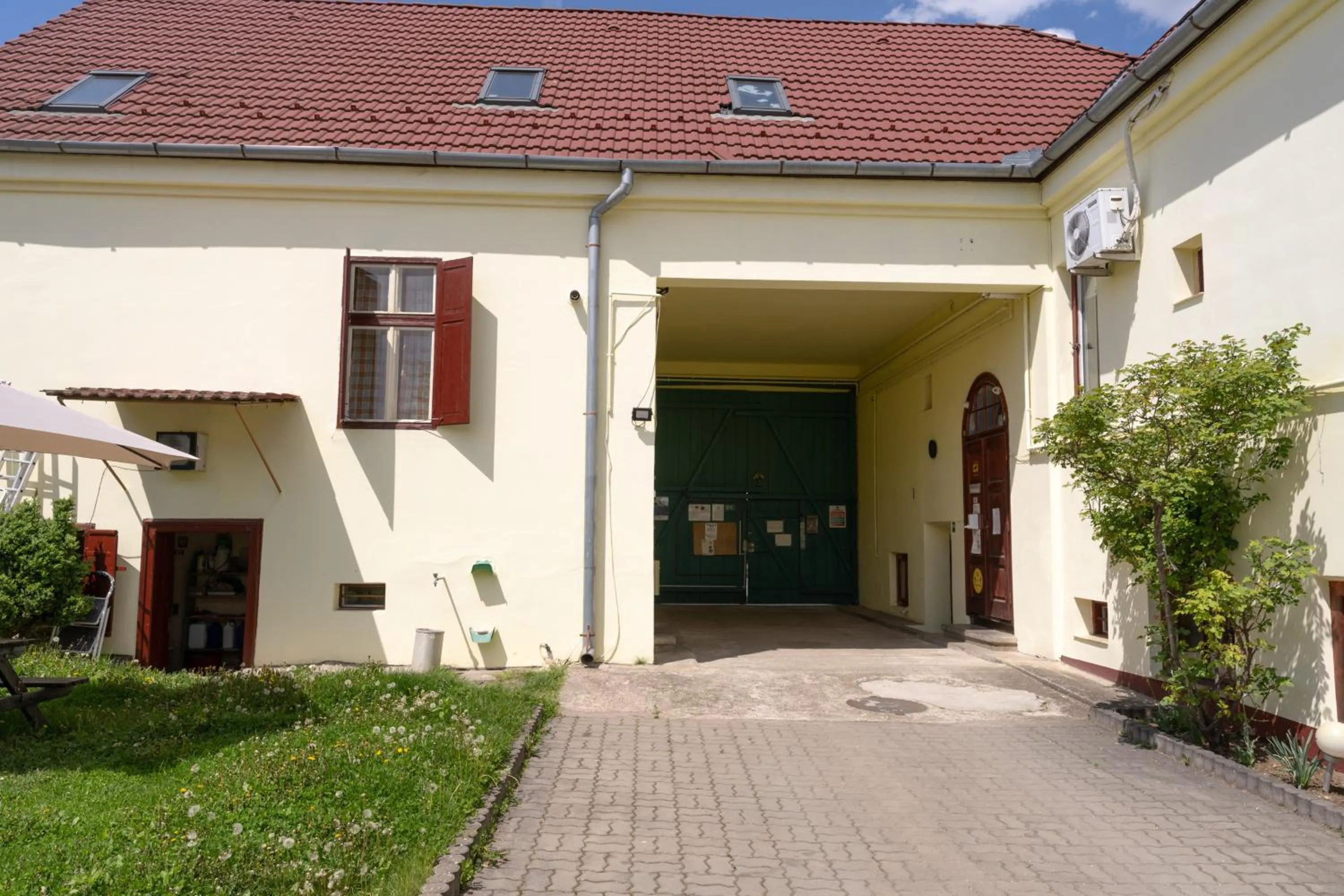 Facade/entrance in Pension GreenHouse