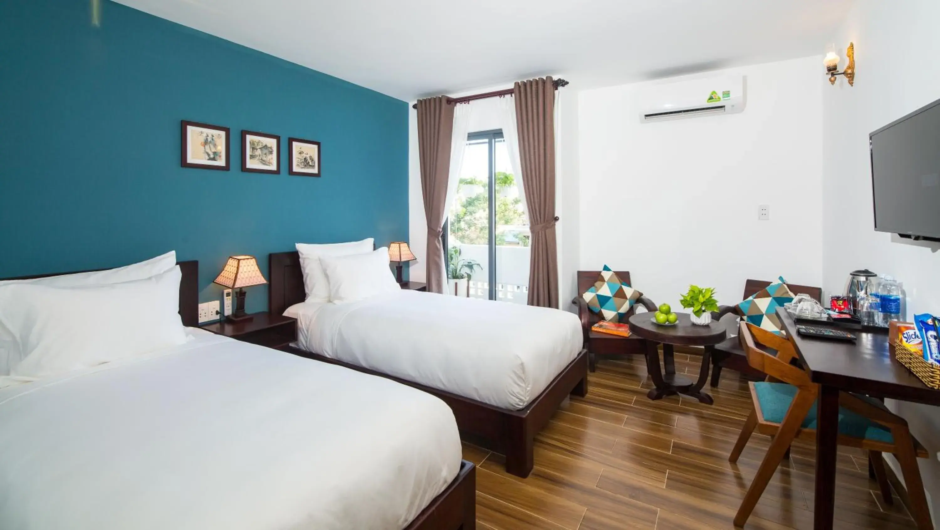 Superior Twin Room with City View in La An Homestay Superior Twin Room with City View in La An Homestay