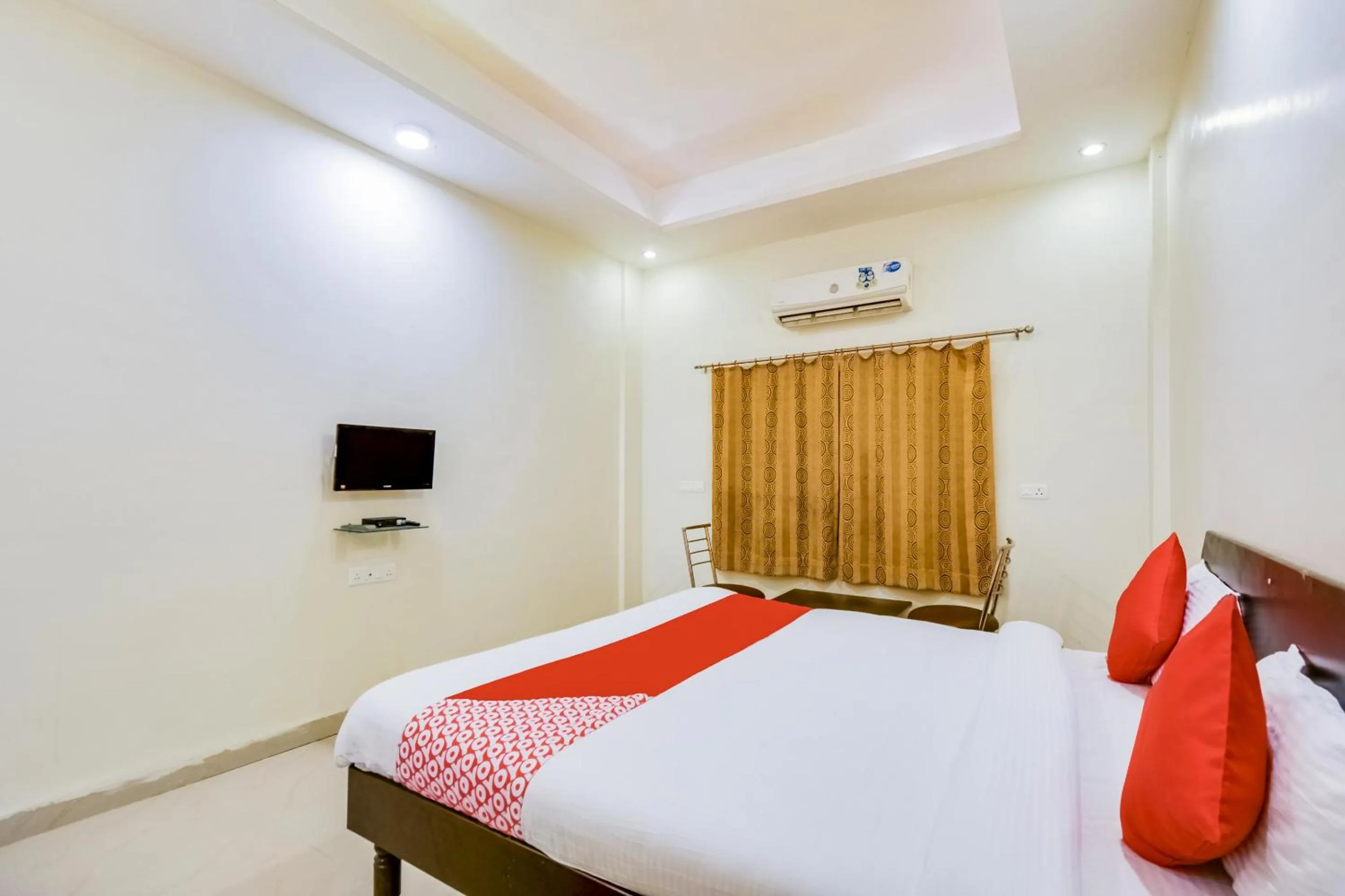 Bedroom in Hotel O The Thar Mid Way Hotel And Restaurant