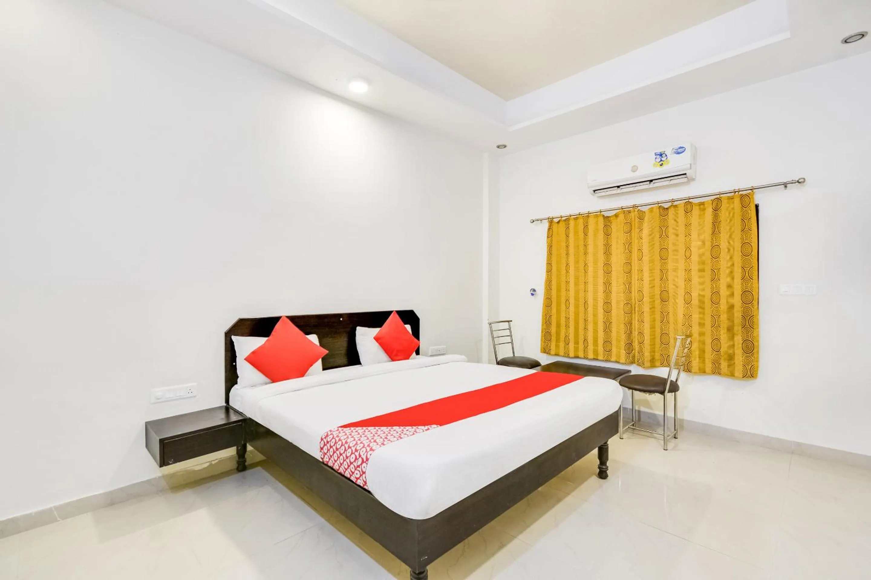 Bedroom in Hotel O The Thar Mid Way Hotel And Restaurant