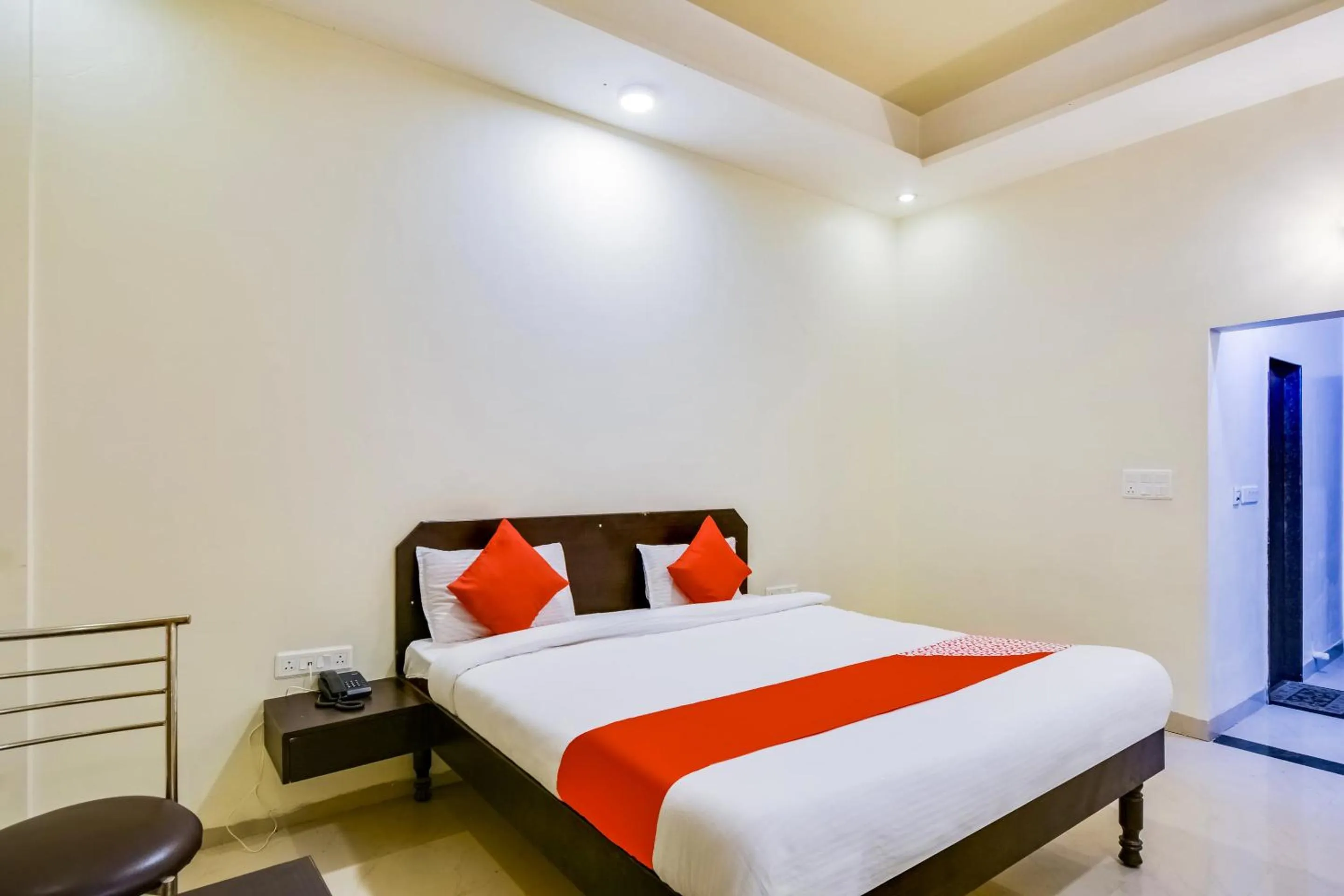 Bedroom in Hotel O The Thar Mid Way Hotel And Restaurant